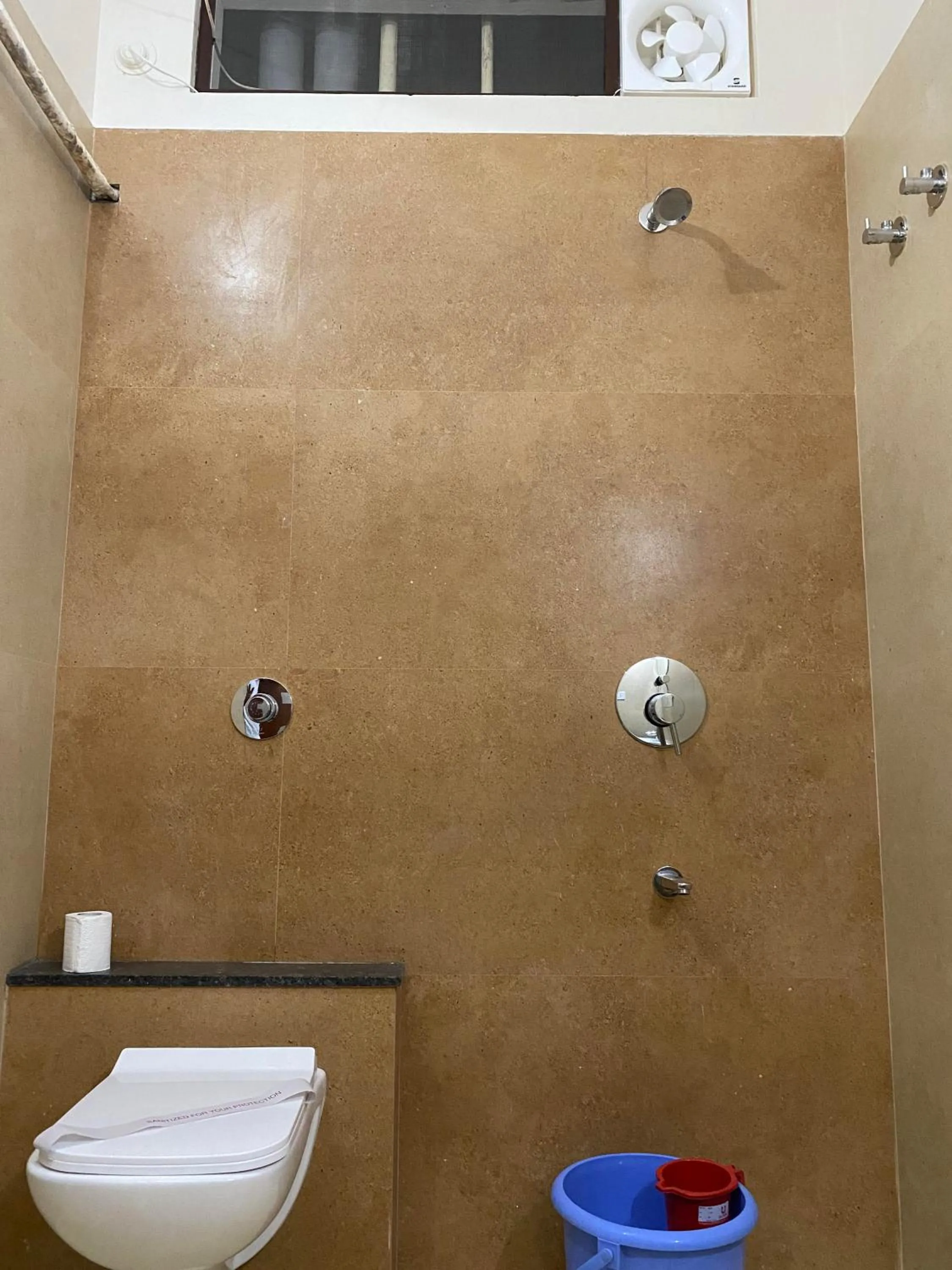 Shower, Bathroom in Hotel Sanjay Villas