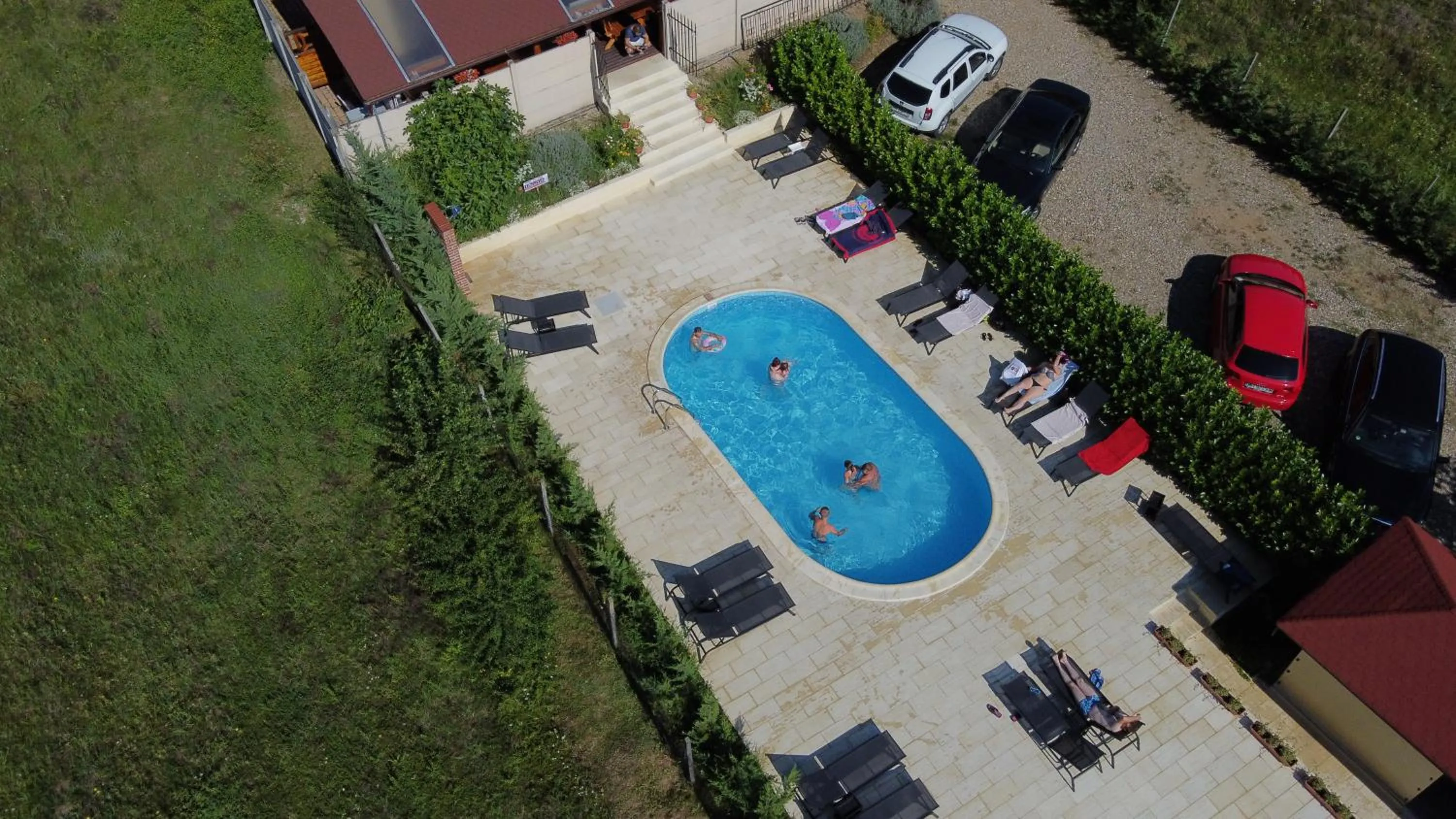 Swimming pool in Vila Carlos