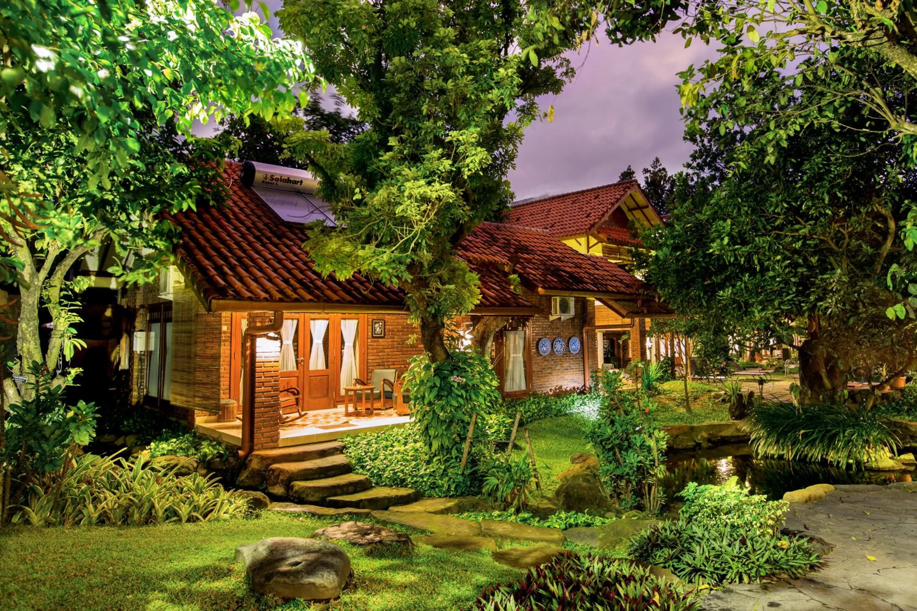 Garden in Duta Boutique Villa