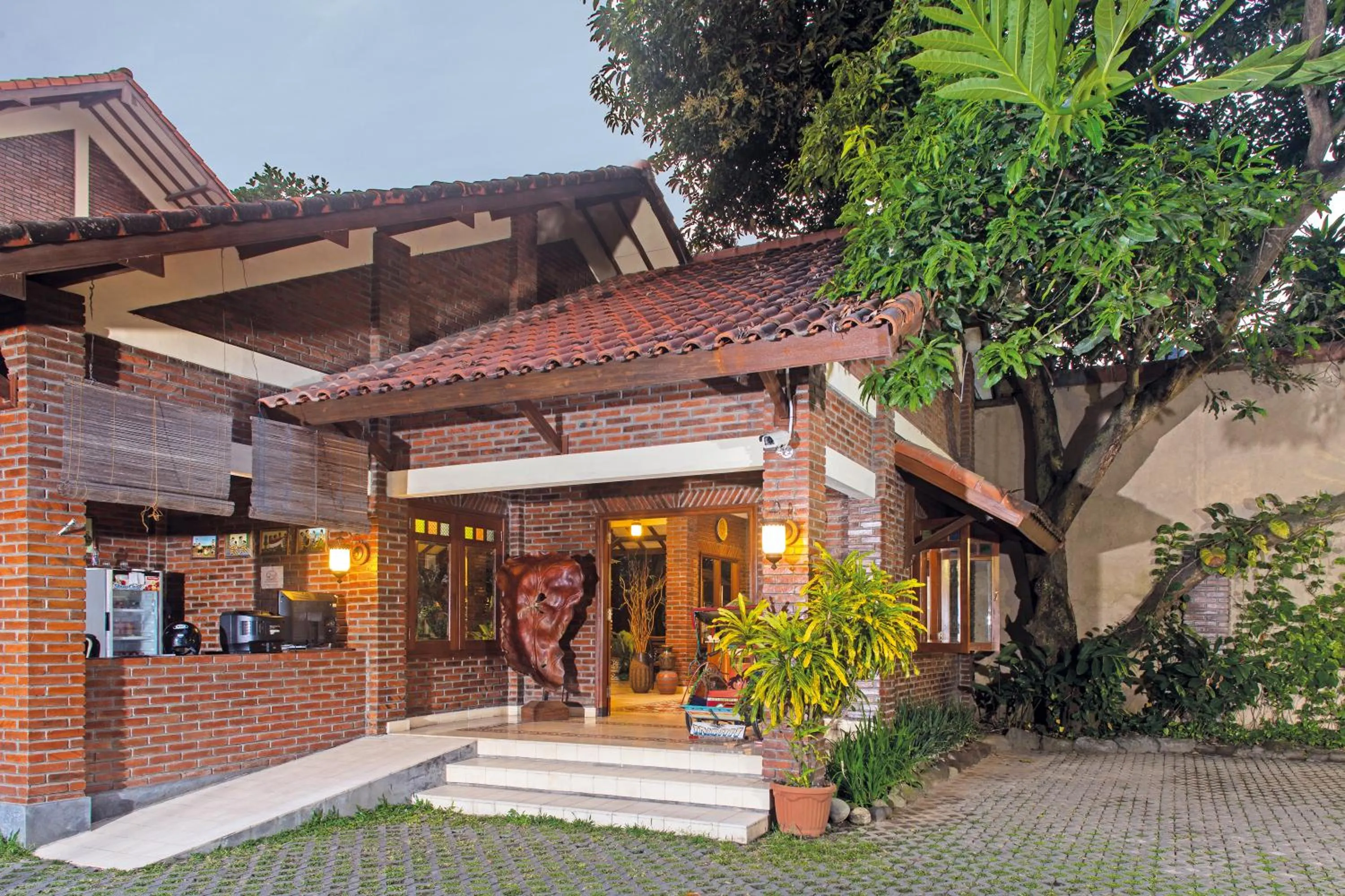 Facade/entrance in Duta Boutique Villa