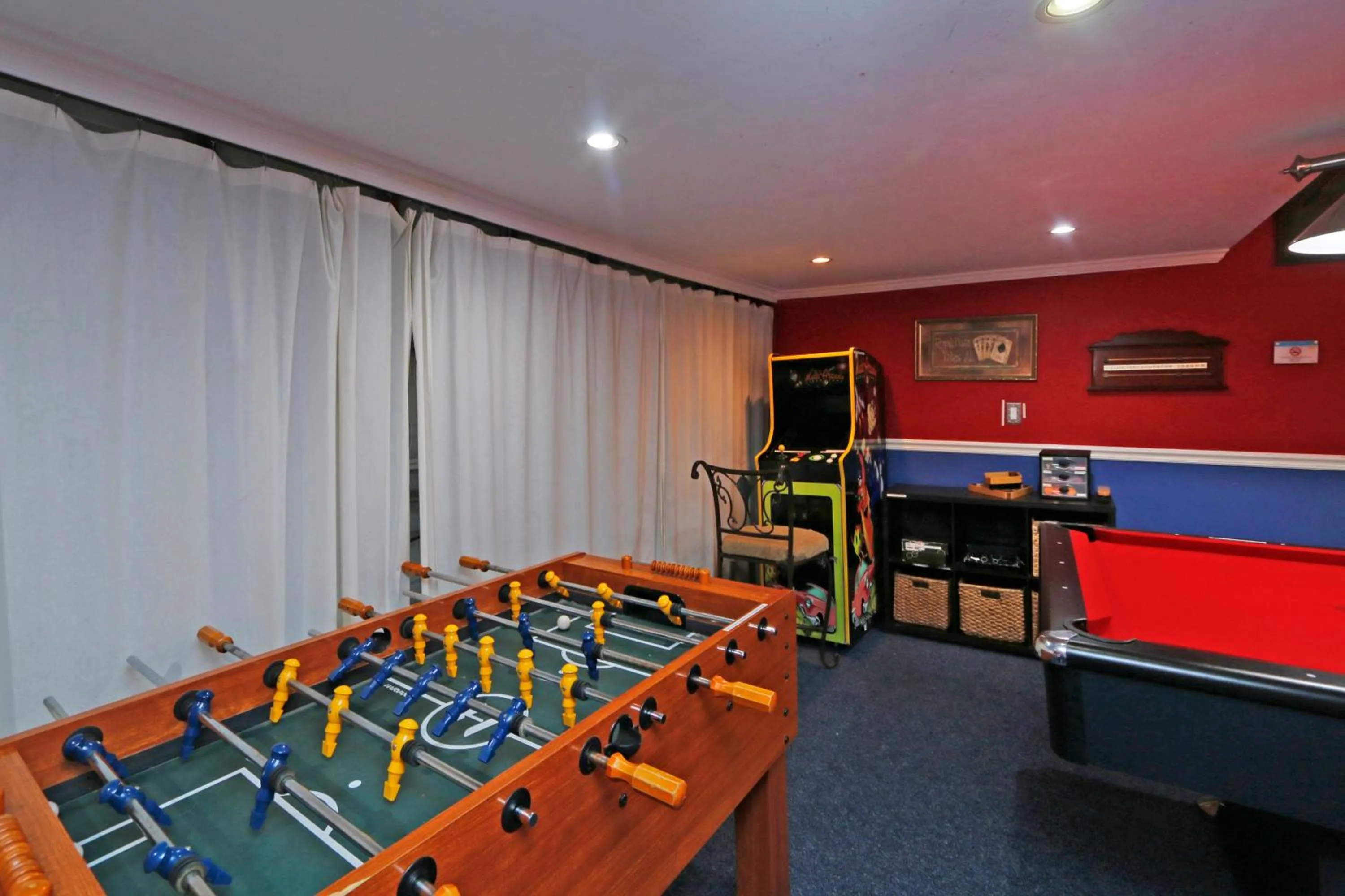 Billiard in Seasons Villa 6 bedrooms, 4 masters and water view