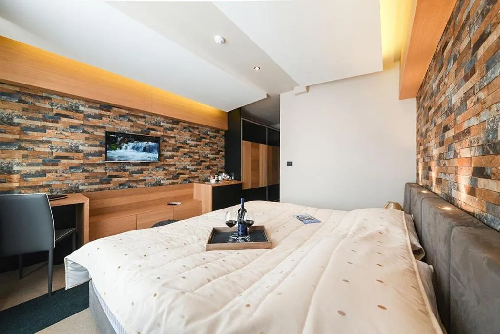 Bed in Hotel Kraljevi Čardaci