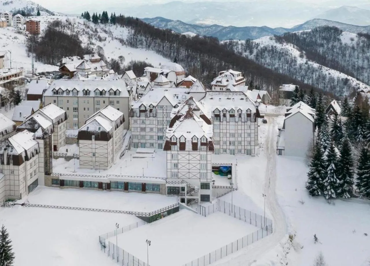 Property building in Hotel Kraljevi Čardaci