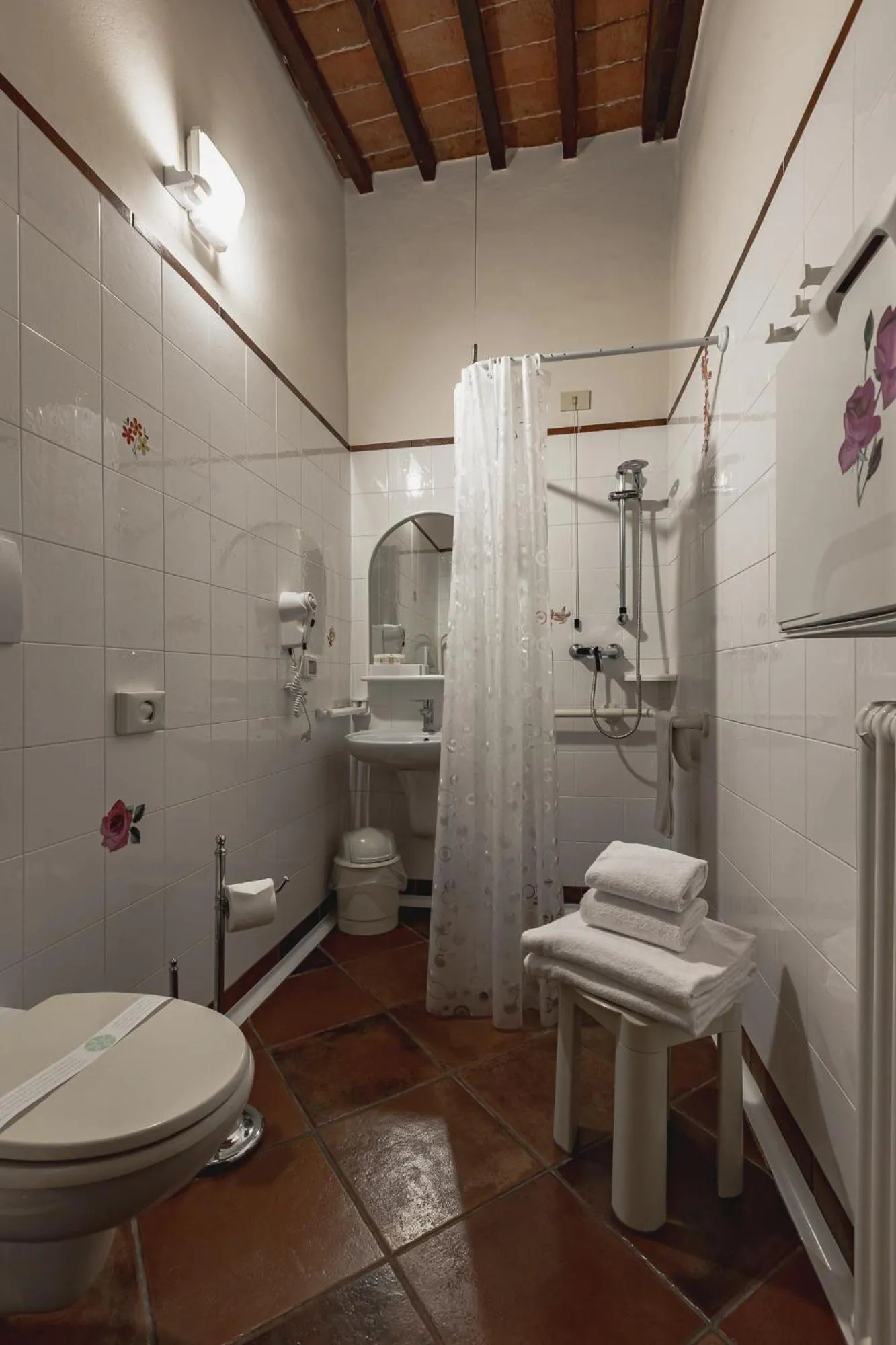 Shower in Meublè Evoè