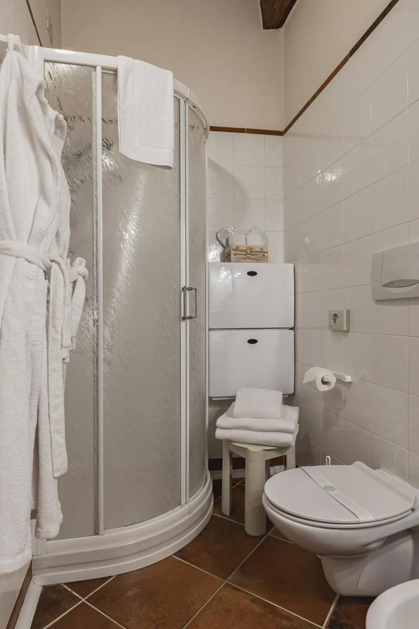 Shower in Meublè Evoè