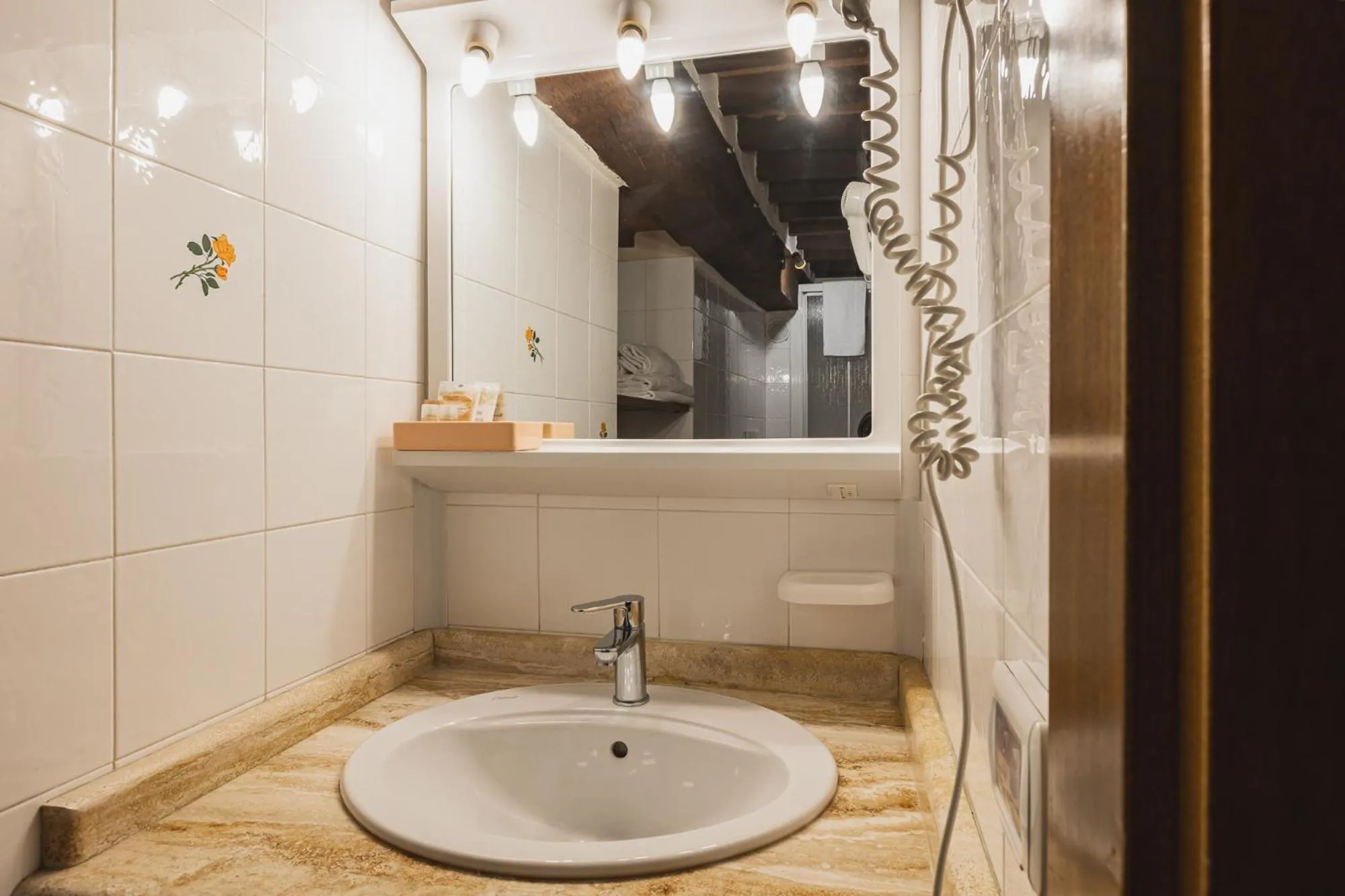 Bathroom in Meublè Evoè