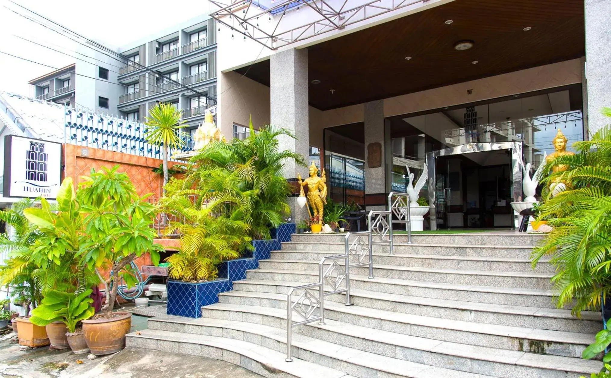 Property building in Hua Hin Loft Property building in Hua Hin Loft