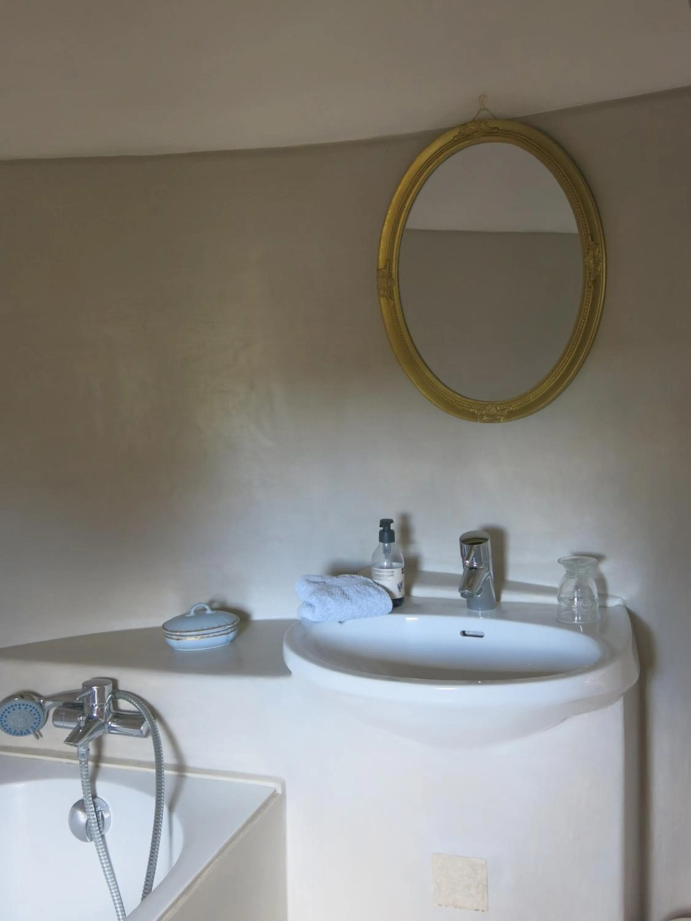Bathroom in Domaine de Lamartine