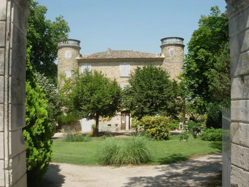 Facade/entrance in Domaine de Lamartine