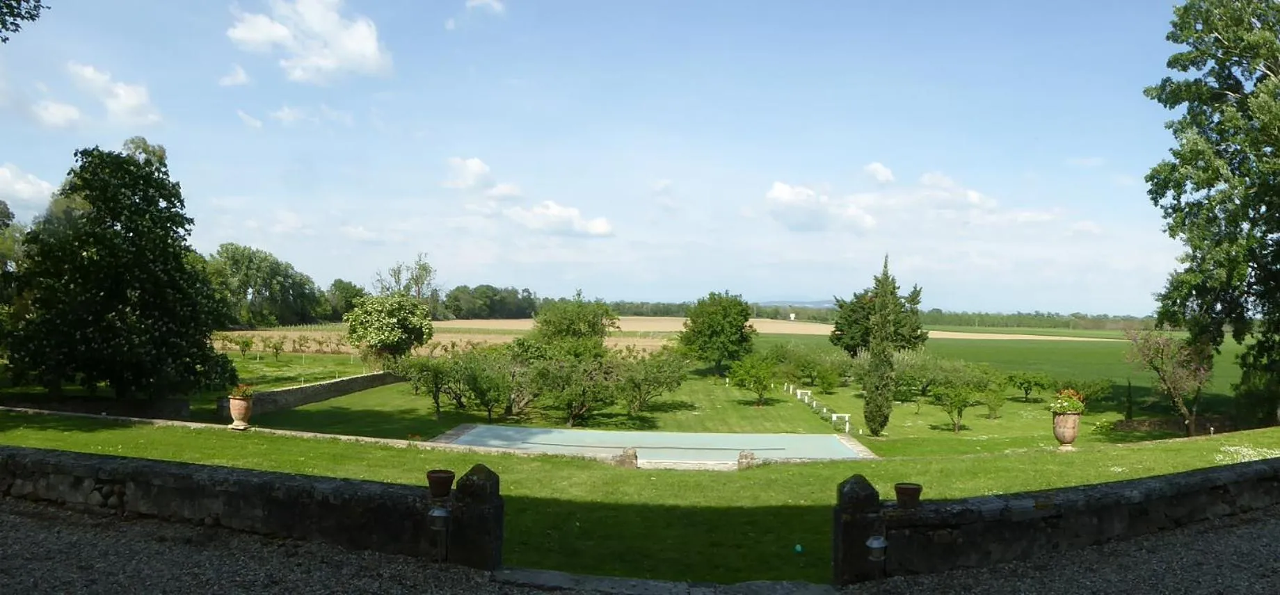 Garden view in Domaine de Lamartine