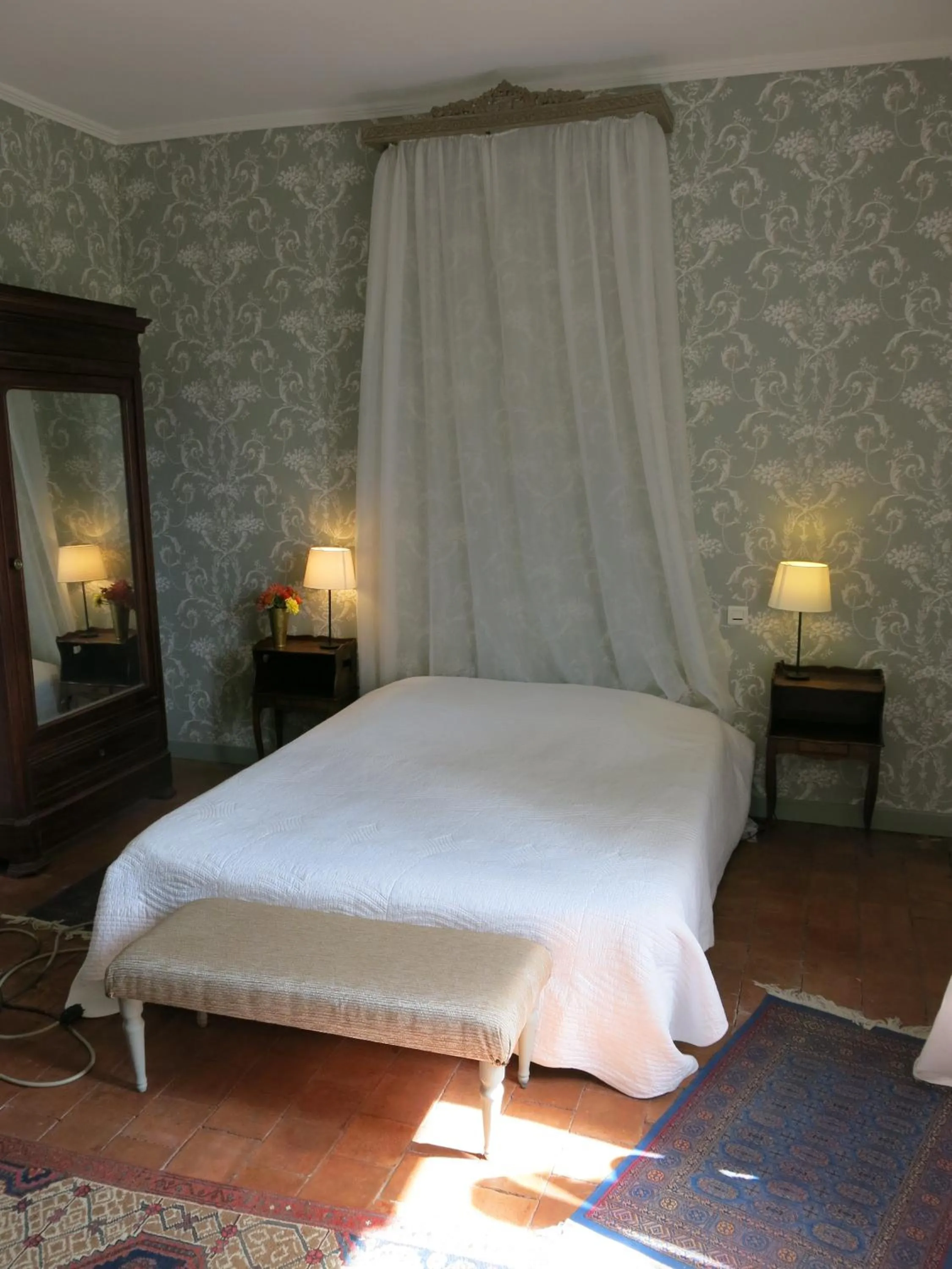 Bed in Domaine de Lamartine