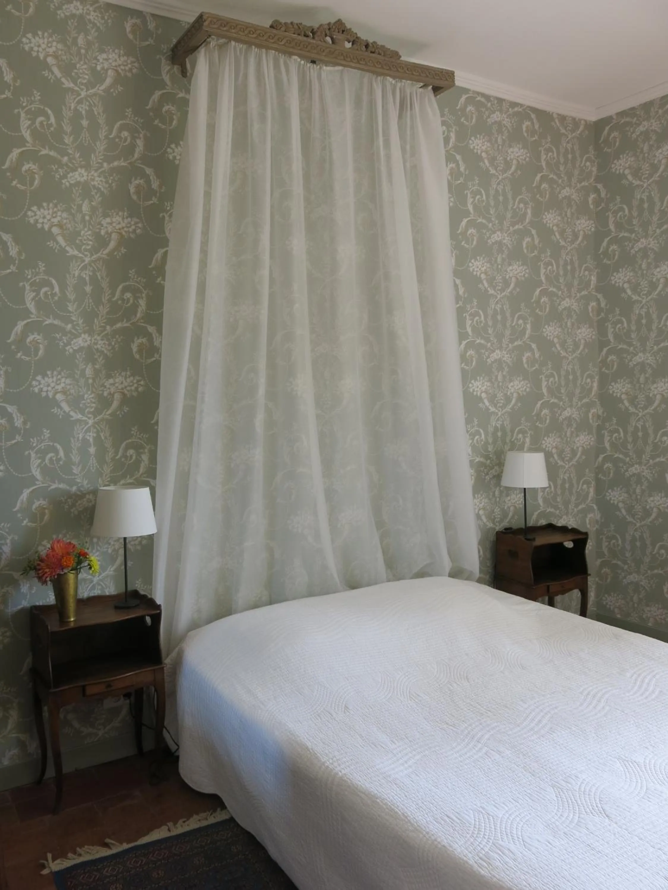 Bed in Domaine de Lamartine