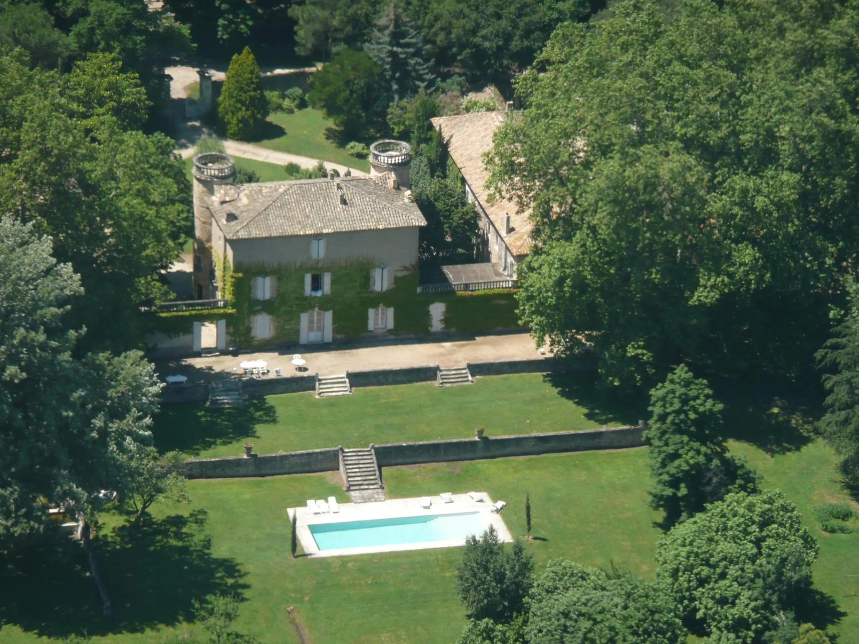 Bird's eye view in Domaine de Lamartine