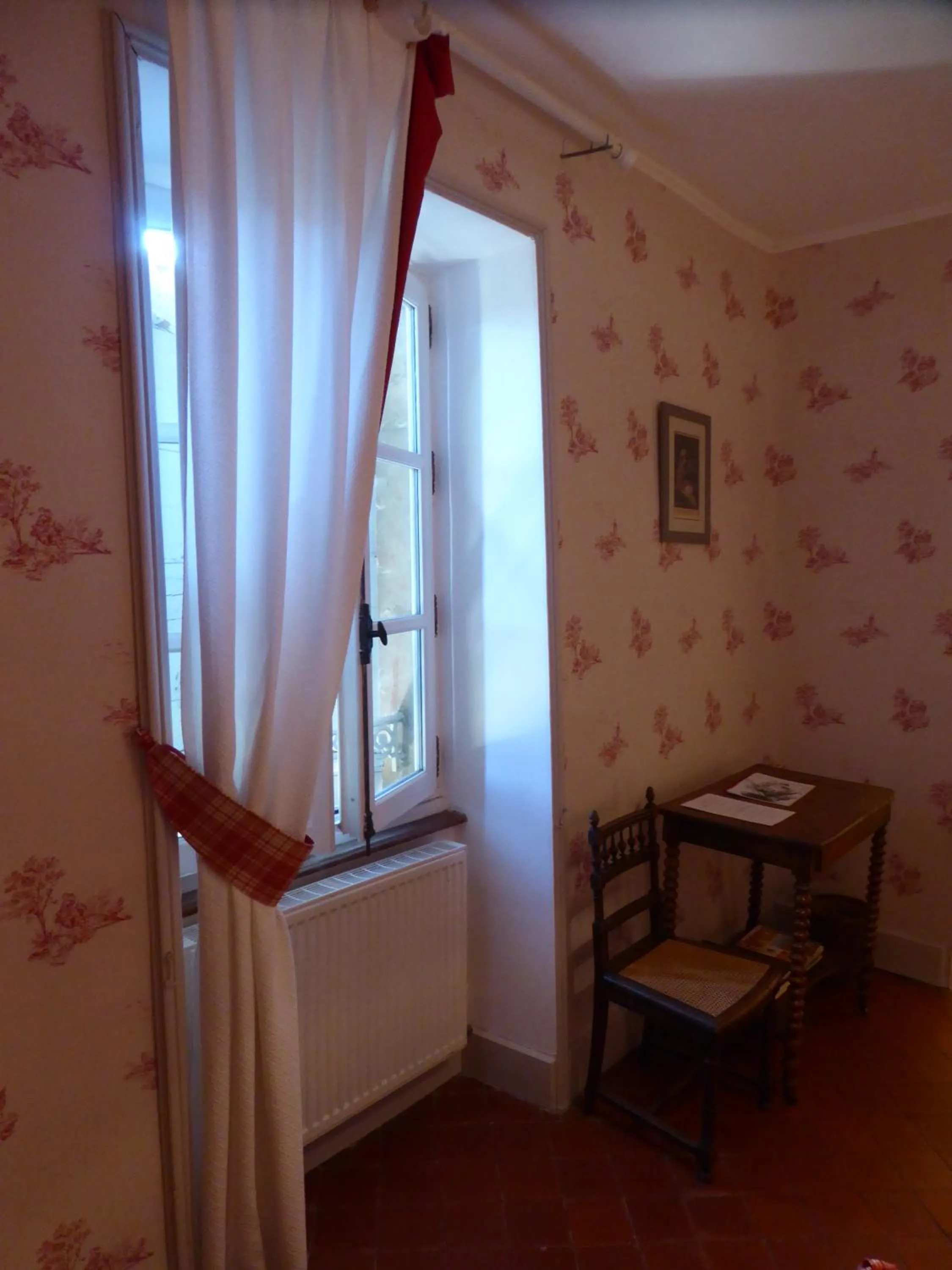 Photo of the whole room in Domaine de Lamartine