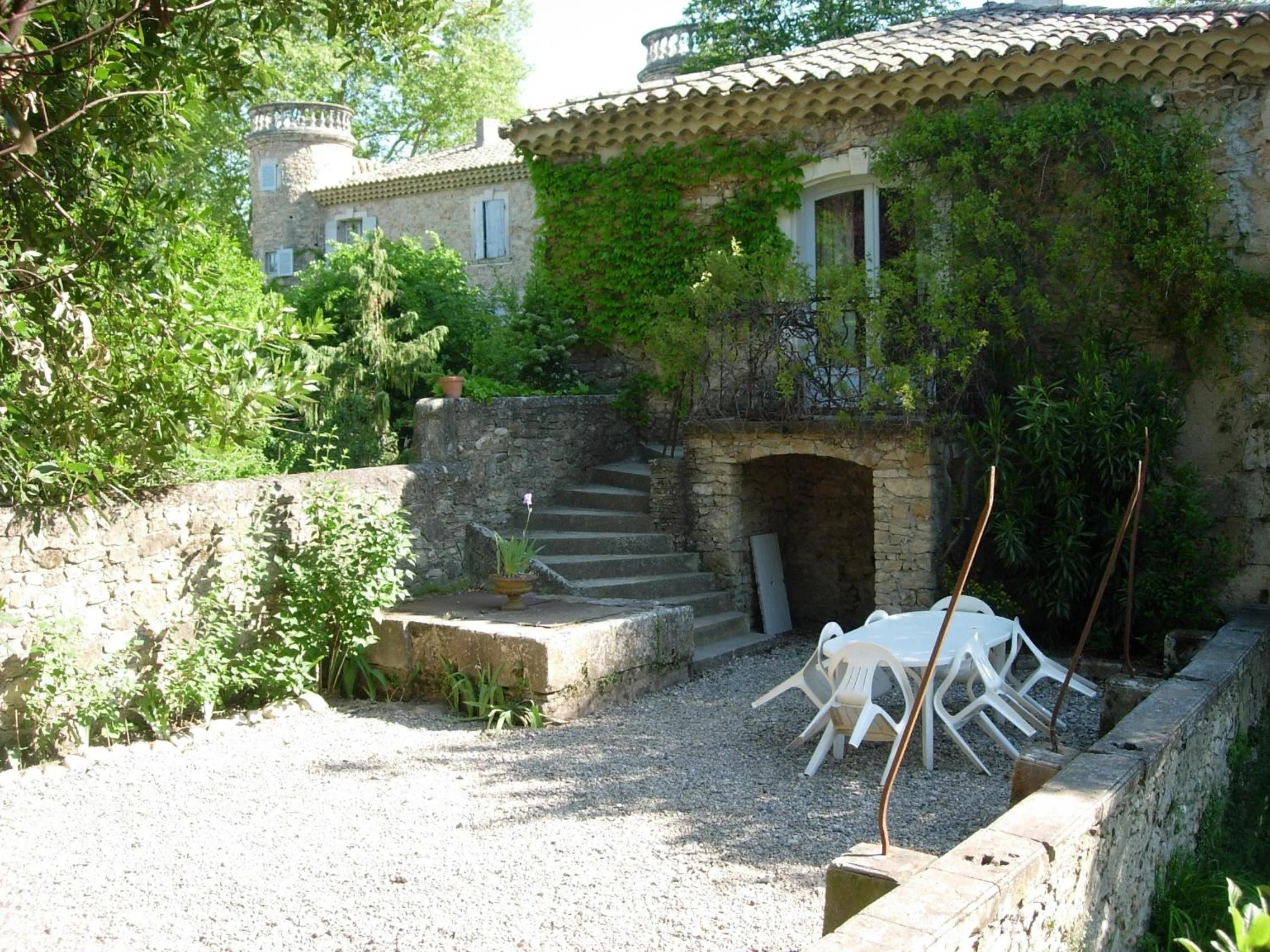 Facade/entrance in Domaine de Lamartine