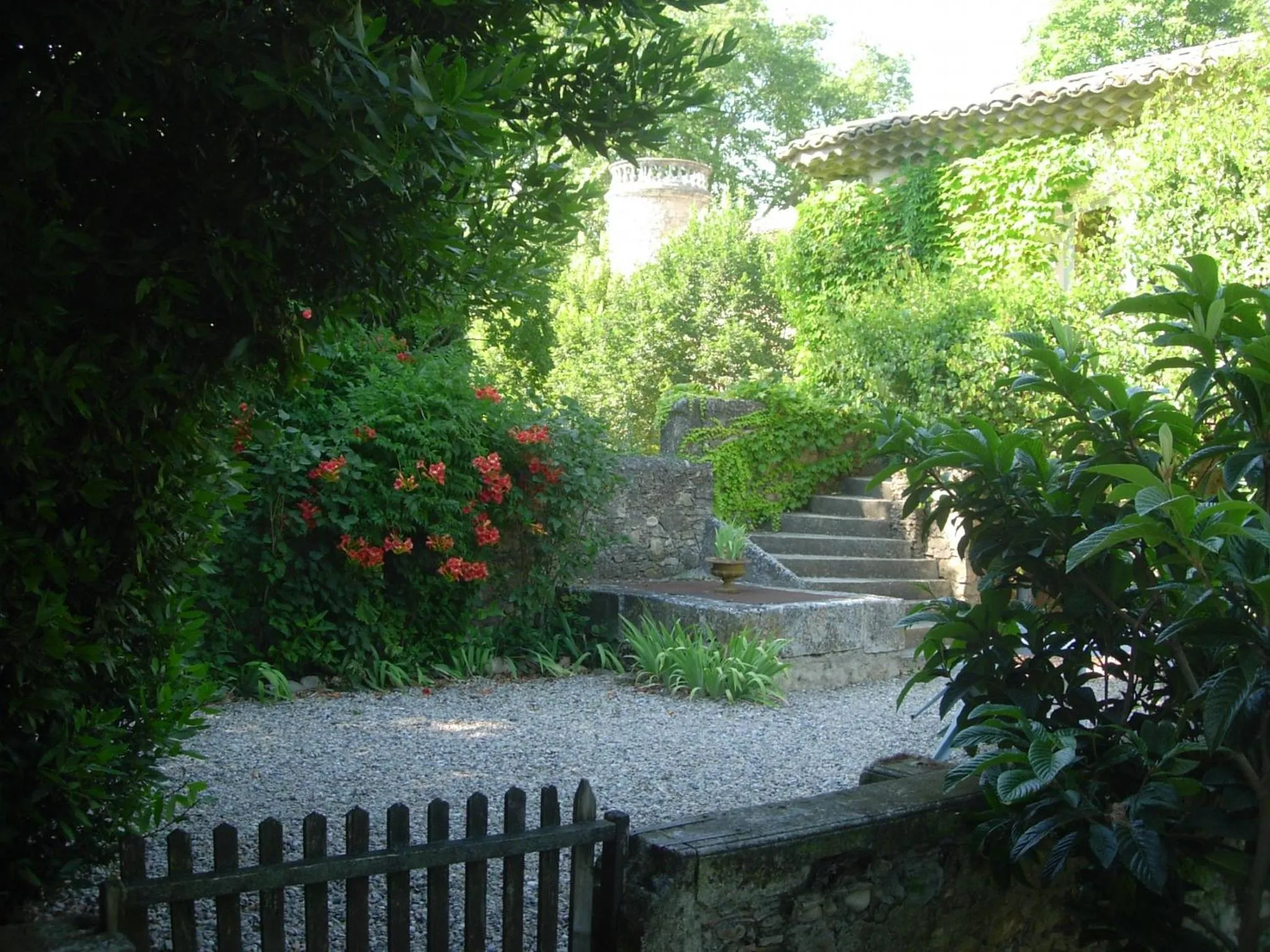 Garden view in Domaine de Lamartine