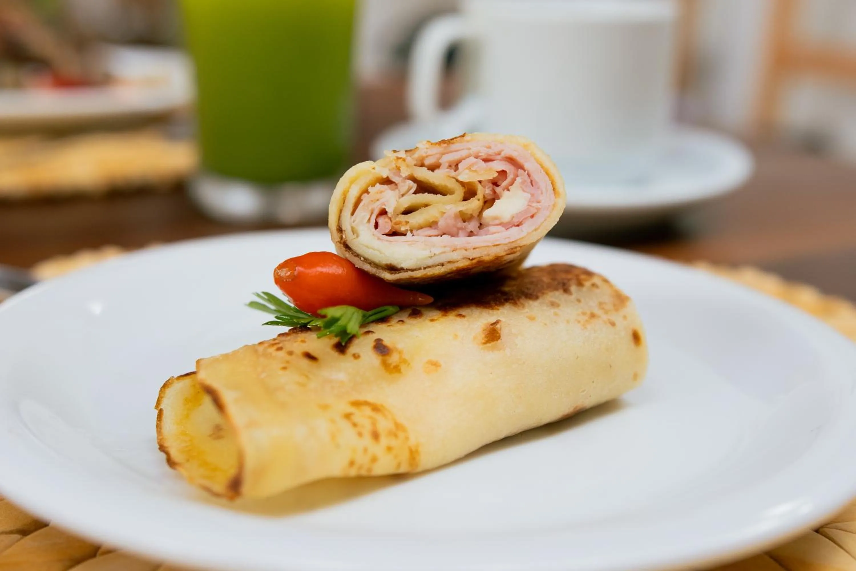 Food and drinks in CasaLô Hotel