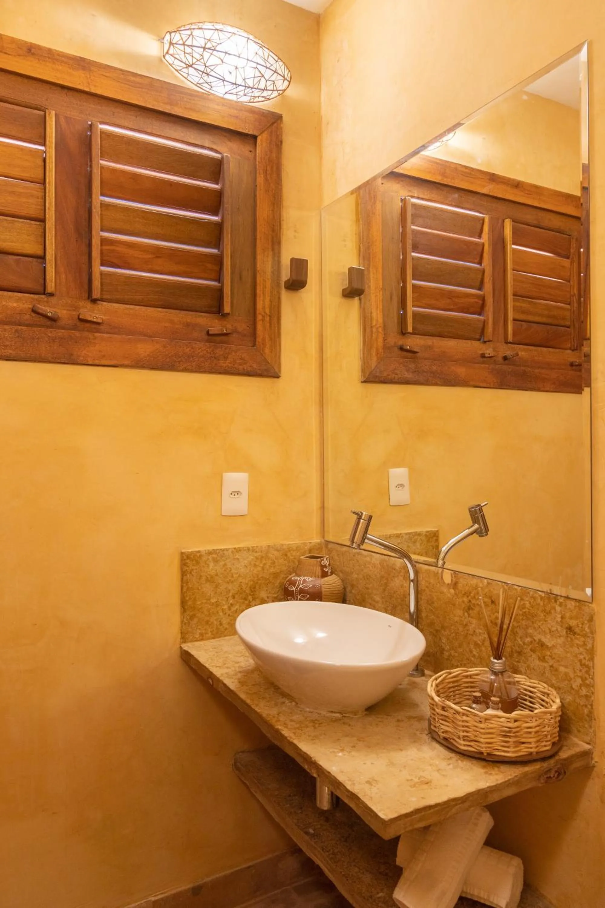 Bathroom in CasaLô Hotel