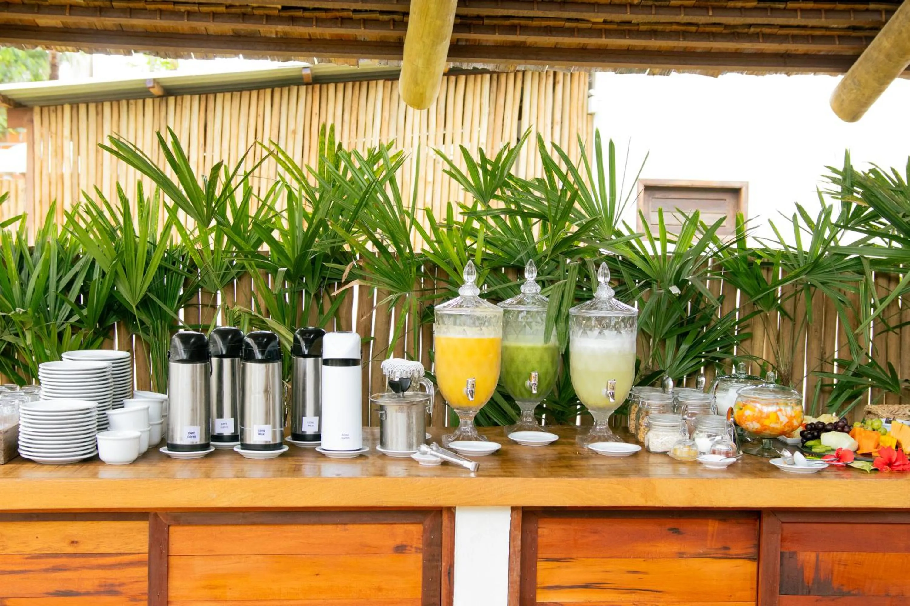 Food and drinks in CasaLô Hotel