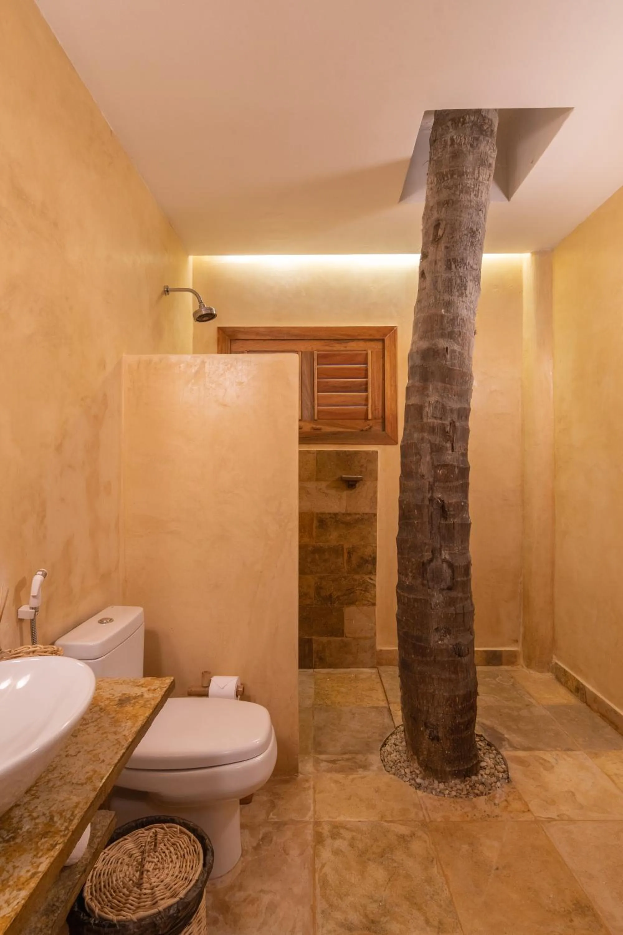 Shower in CasaLô Hotel