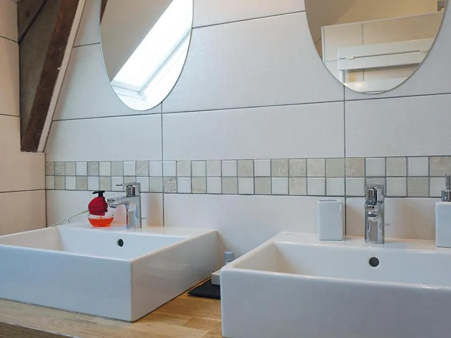 Bathroom in Ker Feuchidoul