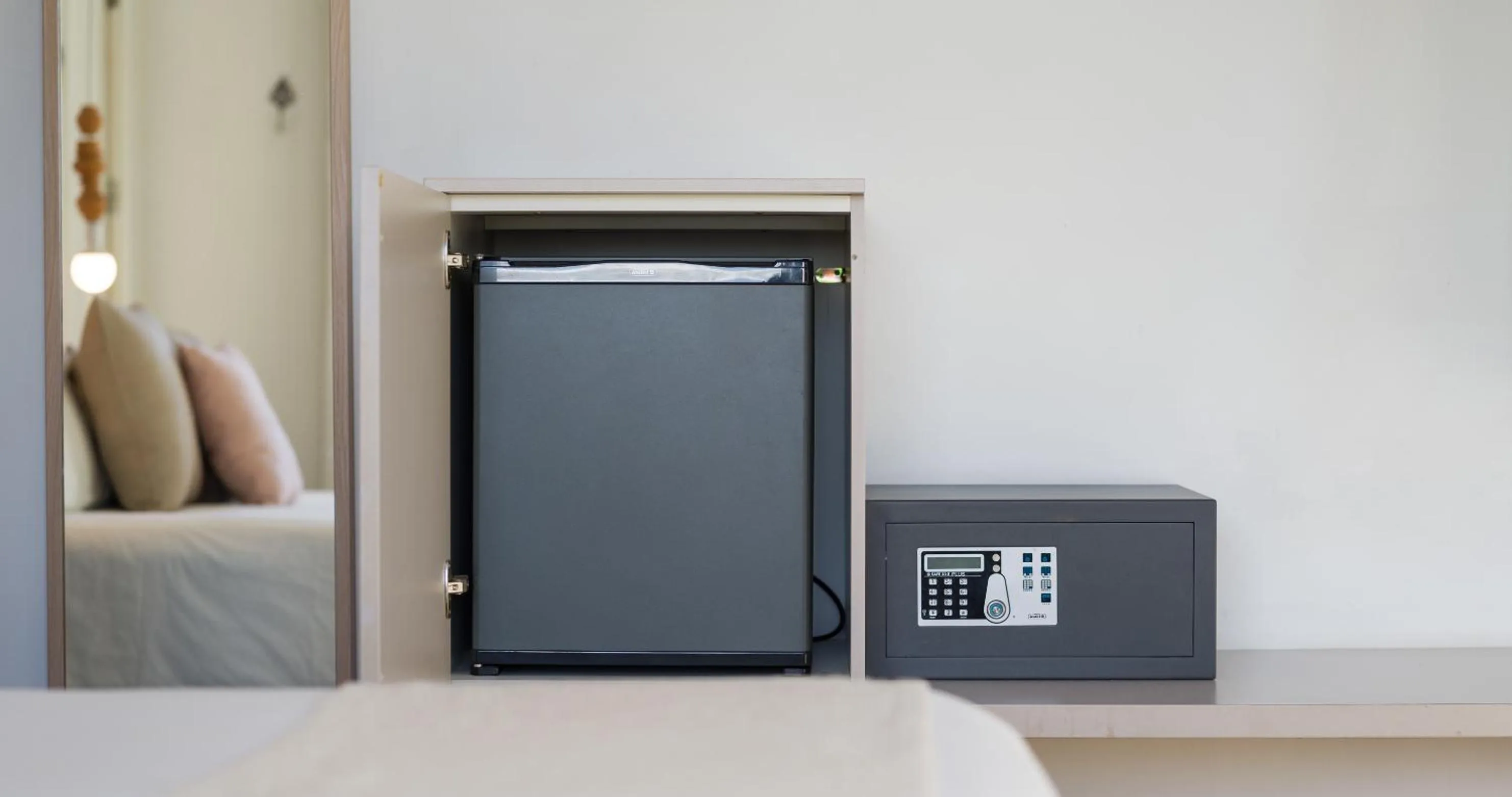 safe in Hotel Catalina