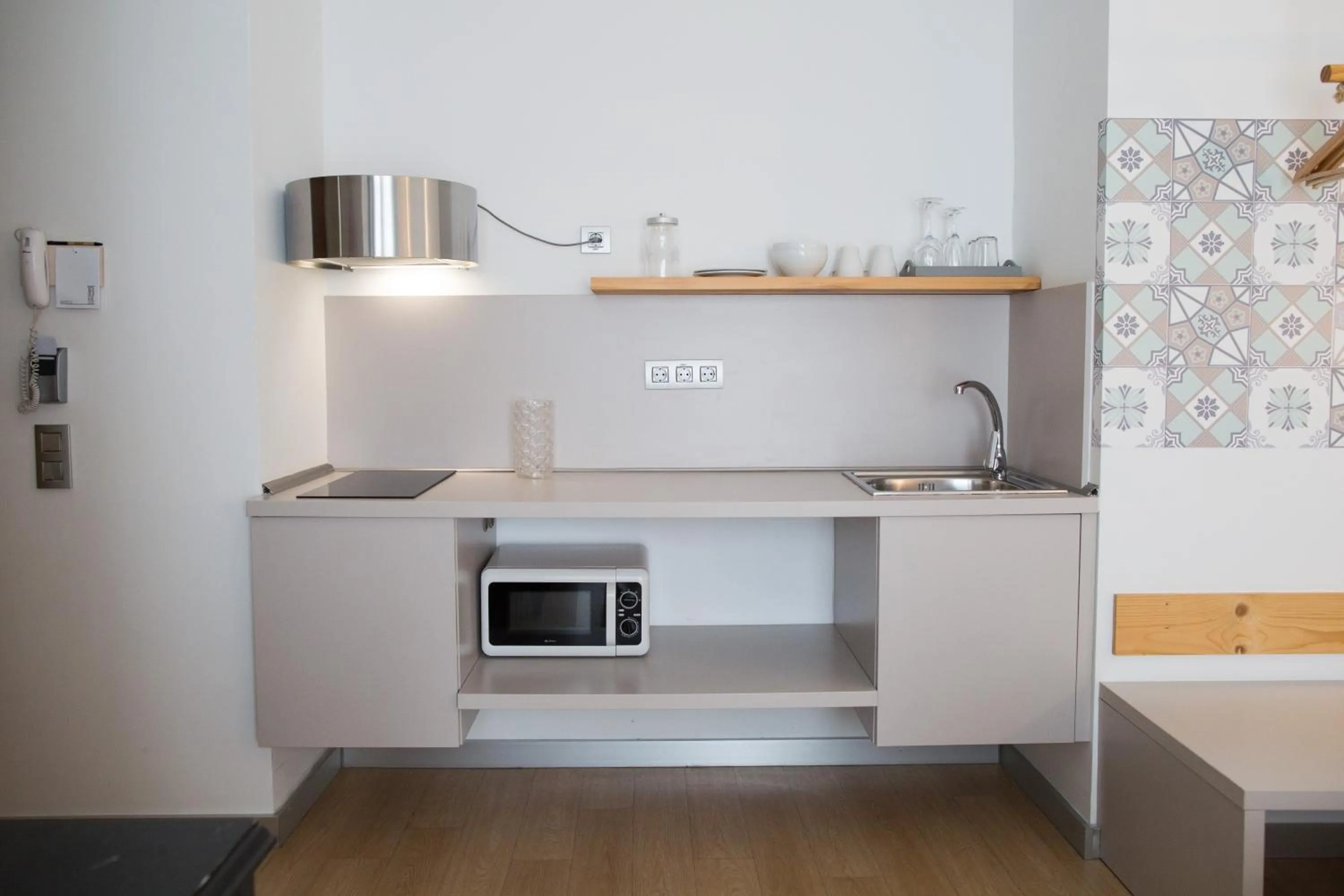 Photo of the whole room in Hotel Catalina