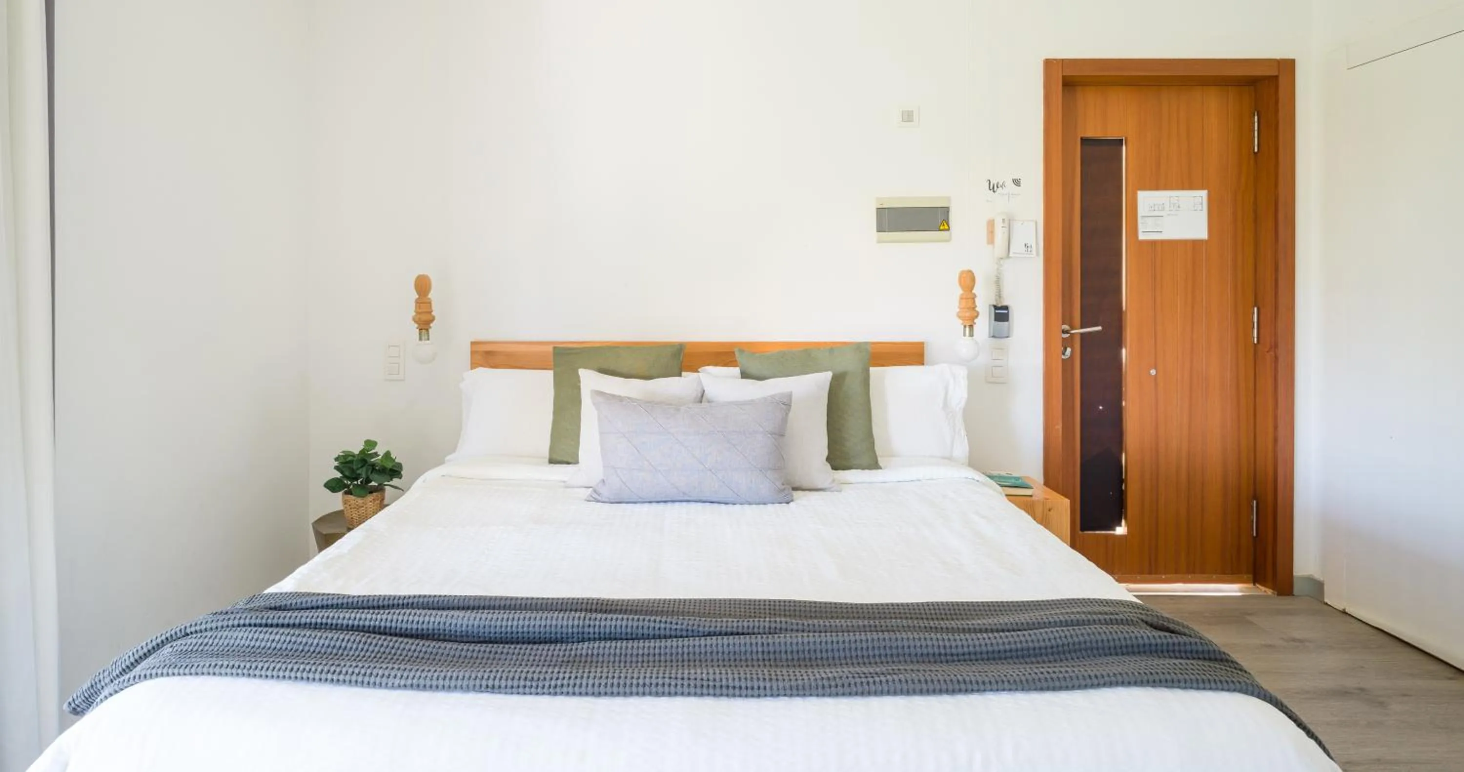 Bed in Hotel Catalina