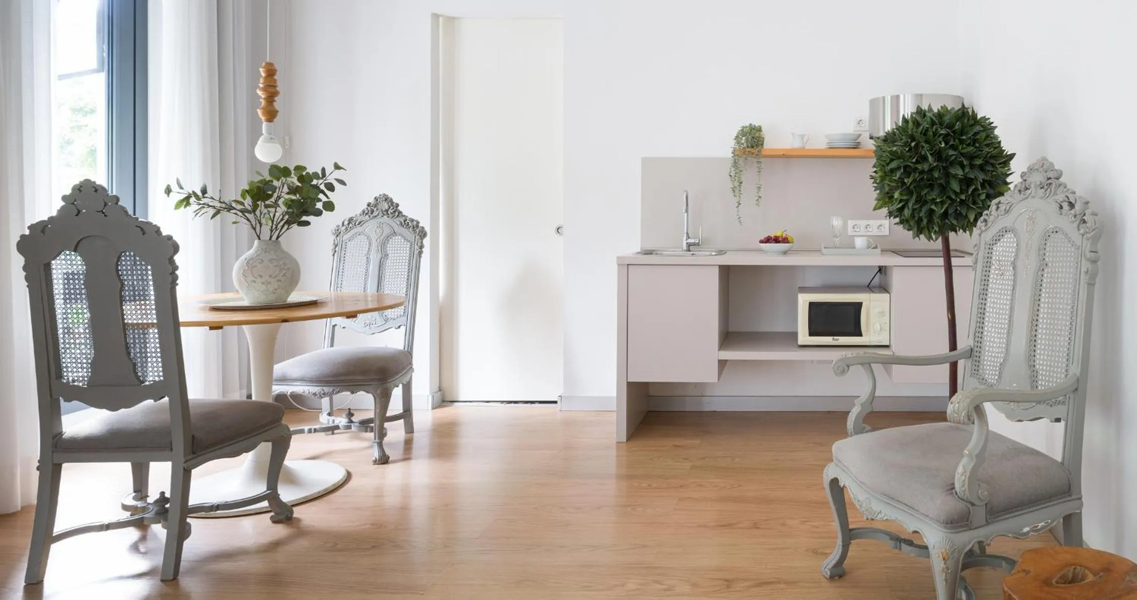 kitchen in Hotel Catalina
