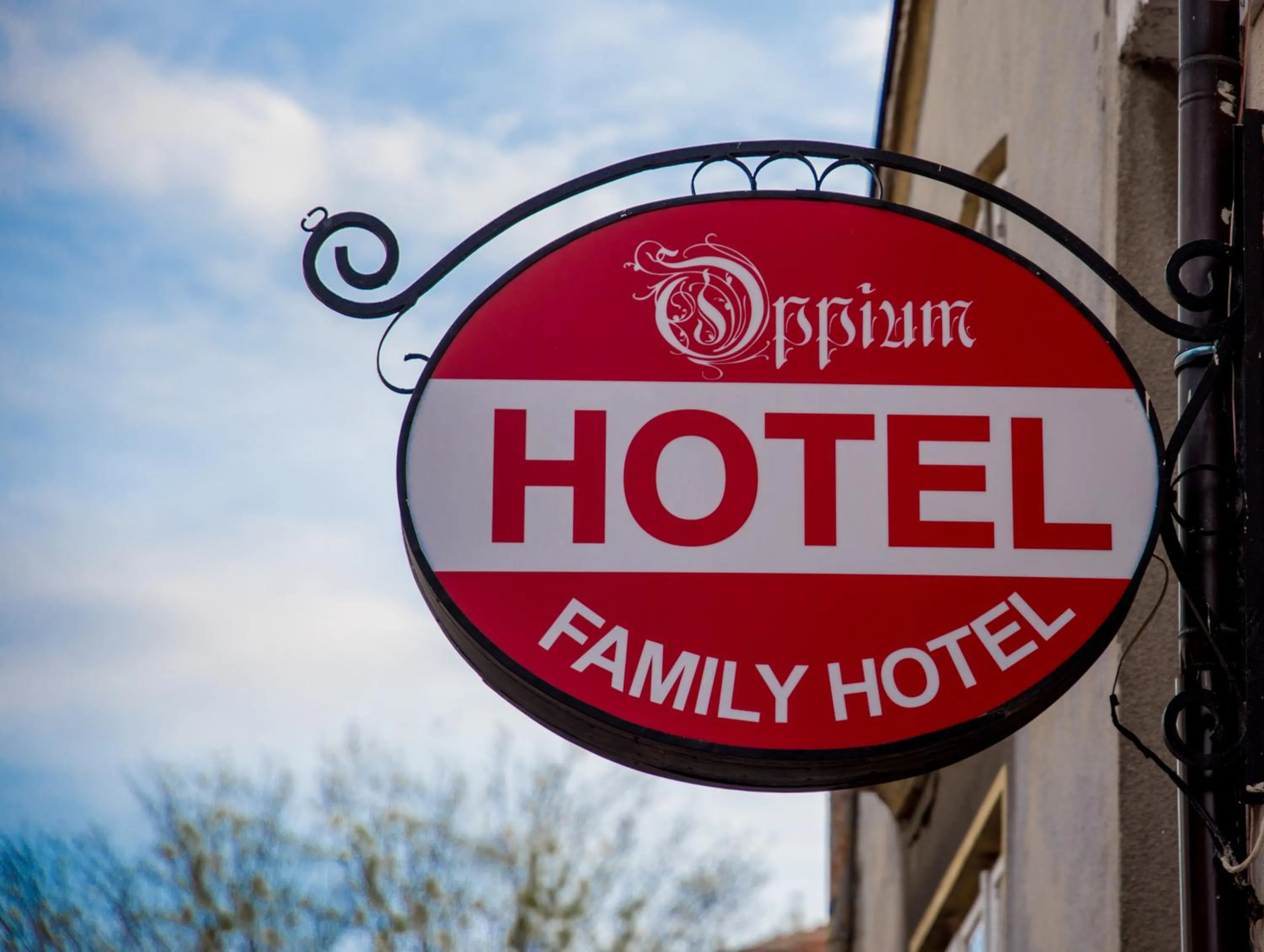Hotel Oppium Restaurant & Garden