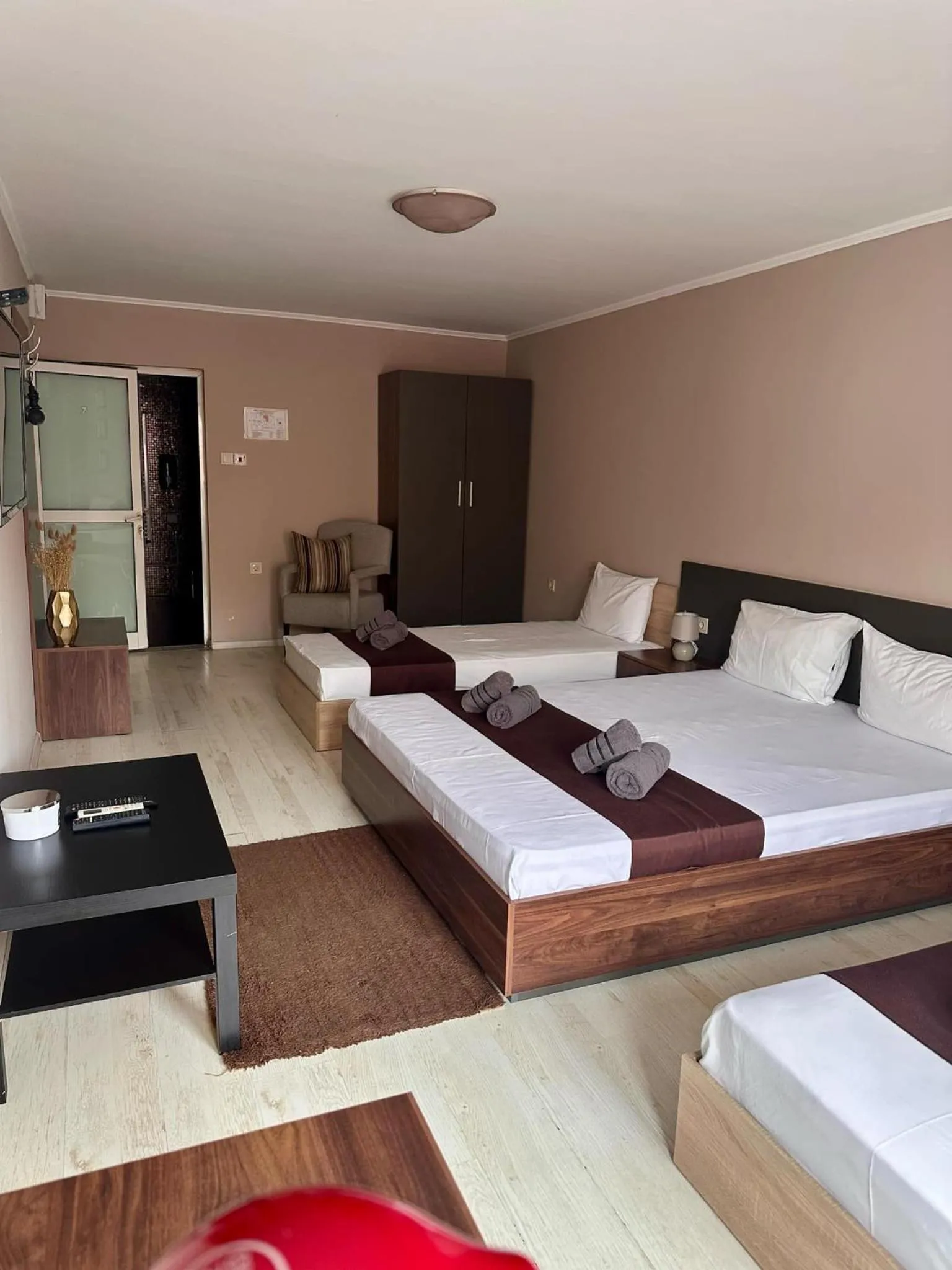 Quadruple Room with Bath - single occupancy in Hotel Oppium Restaurant & Garden