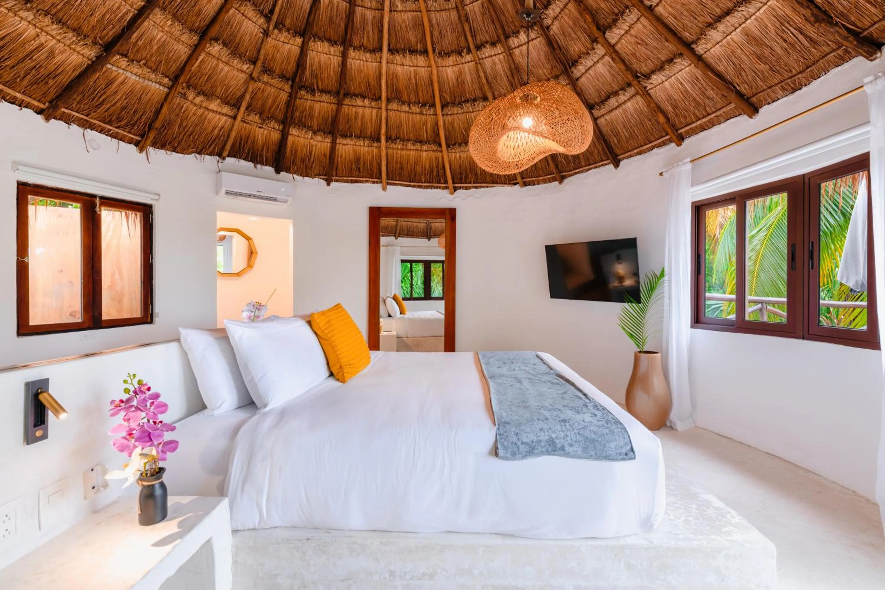 Bed in Azulea Bacalar Hotel & Spa - Lagoon Front