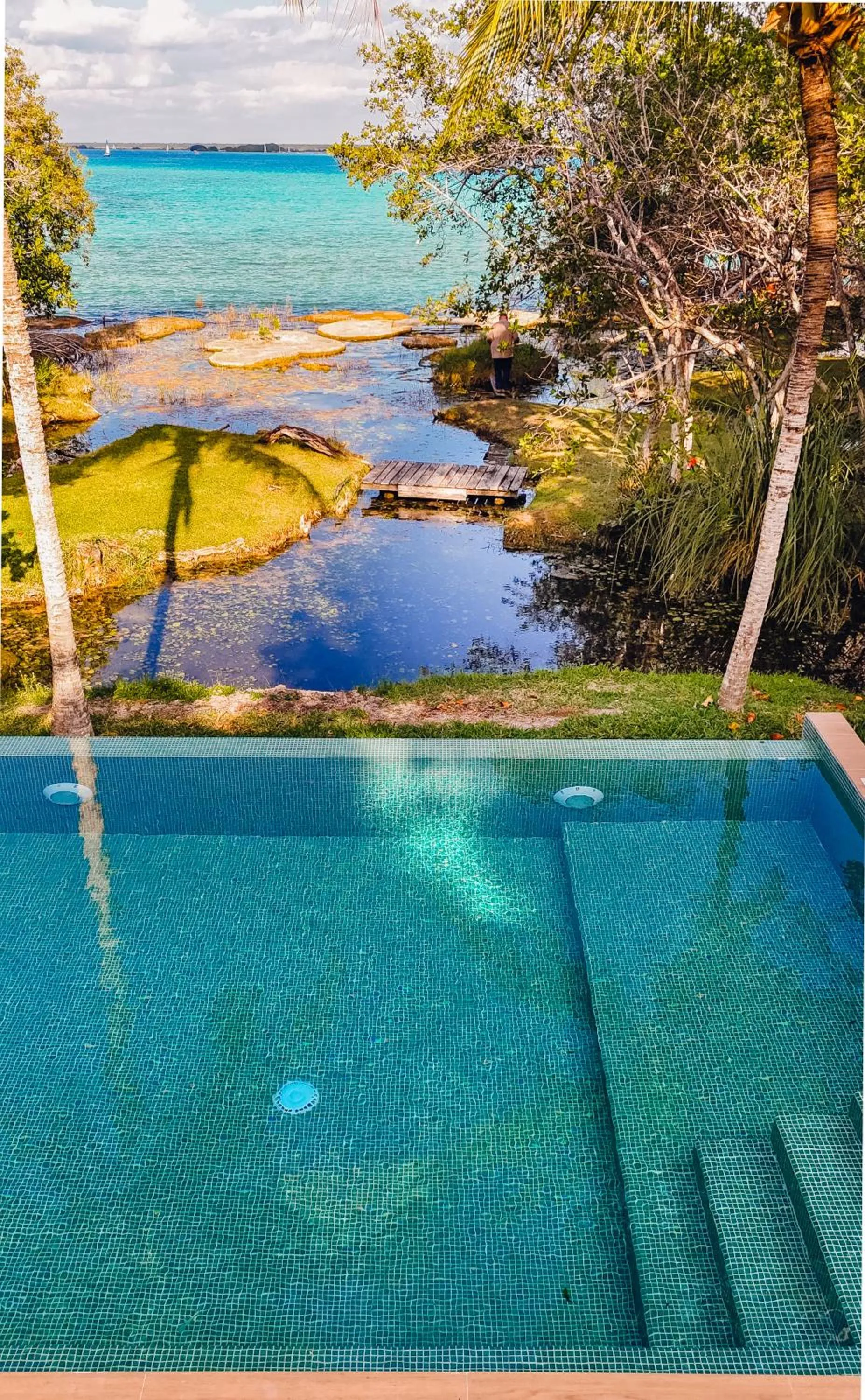 Day in Azulea Bacalar Hotel & Spa - Lagoon Front