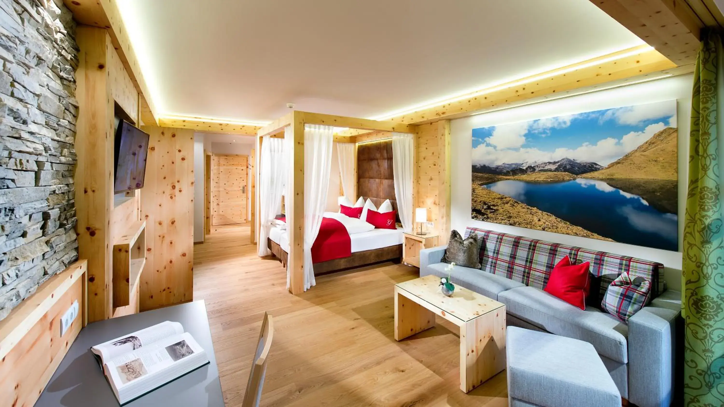 Deluxe Double Room with Balcony - single occupancy in Hotel Gambswirt Deluxe Double Room with Balcony - single occupancy in Hotel Gambswirt