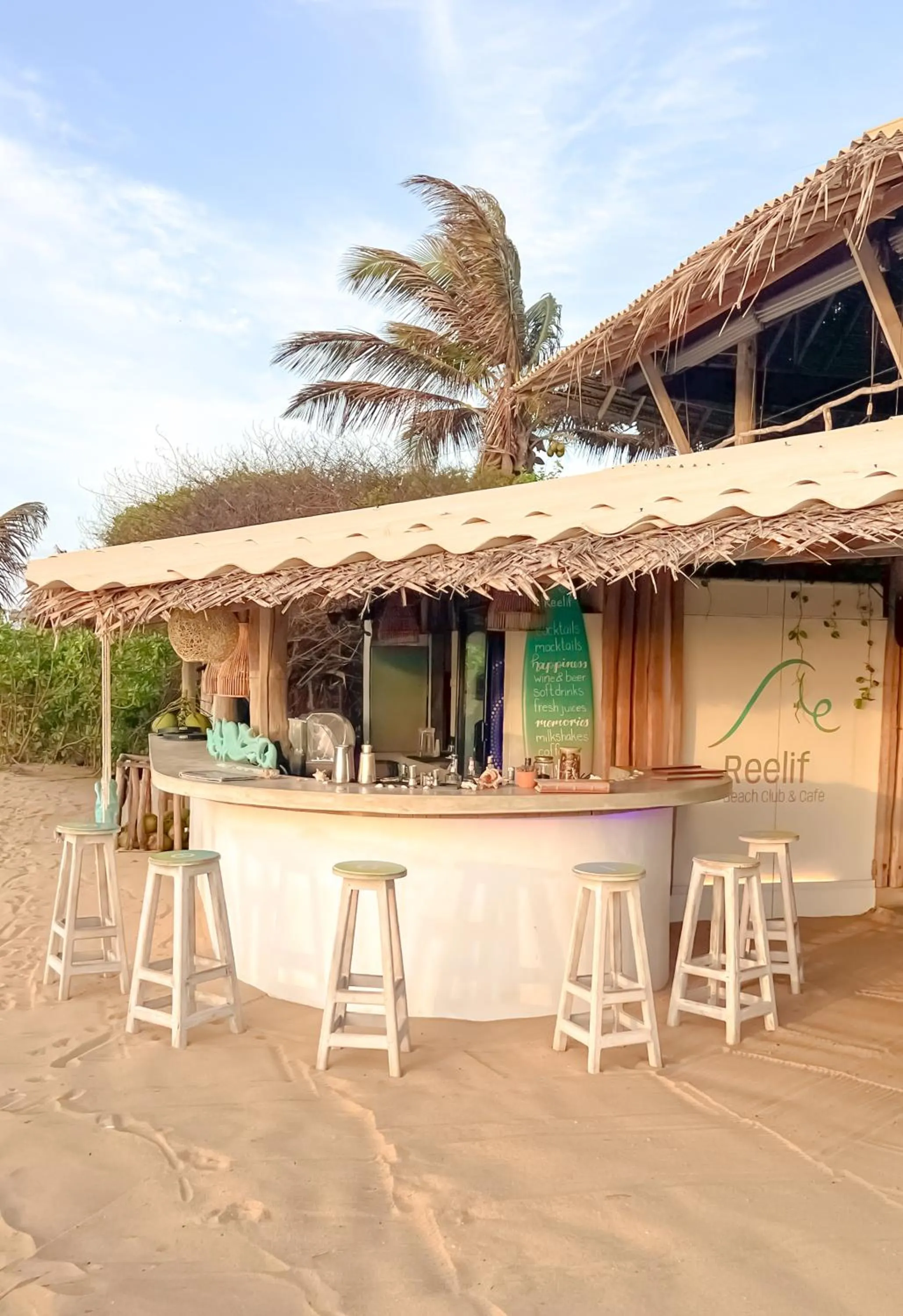 Lounge or bar in Elements Beach & Nature Resort