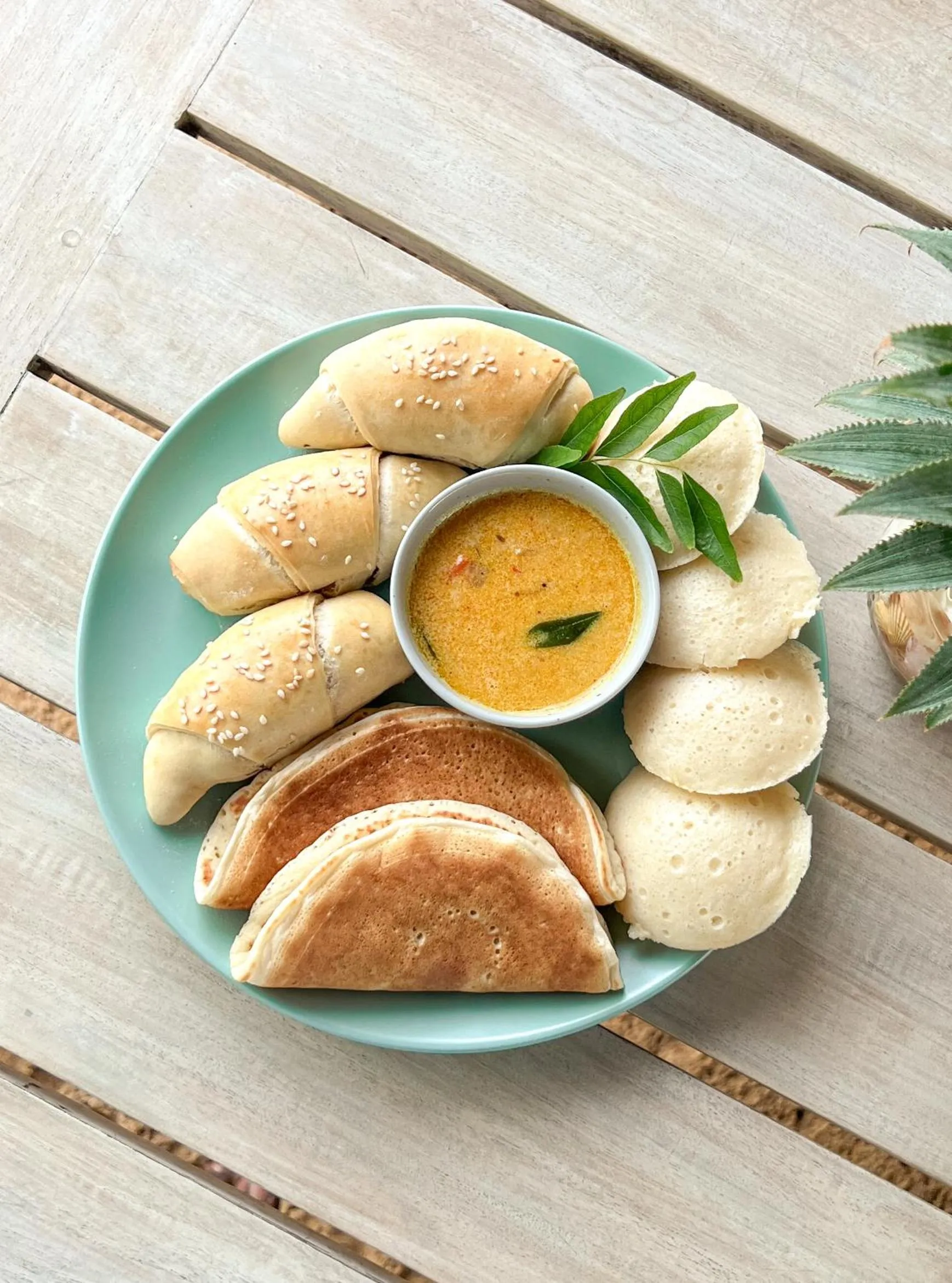 Restaurant/places to eat in Elements Beach & Nature Resort