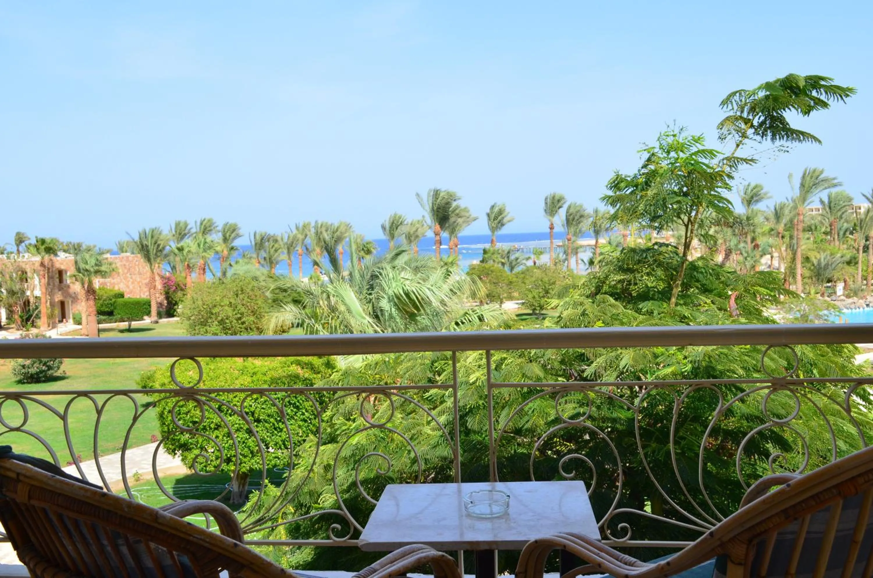 Brayka Bay Reef Resort