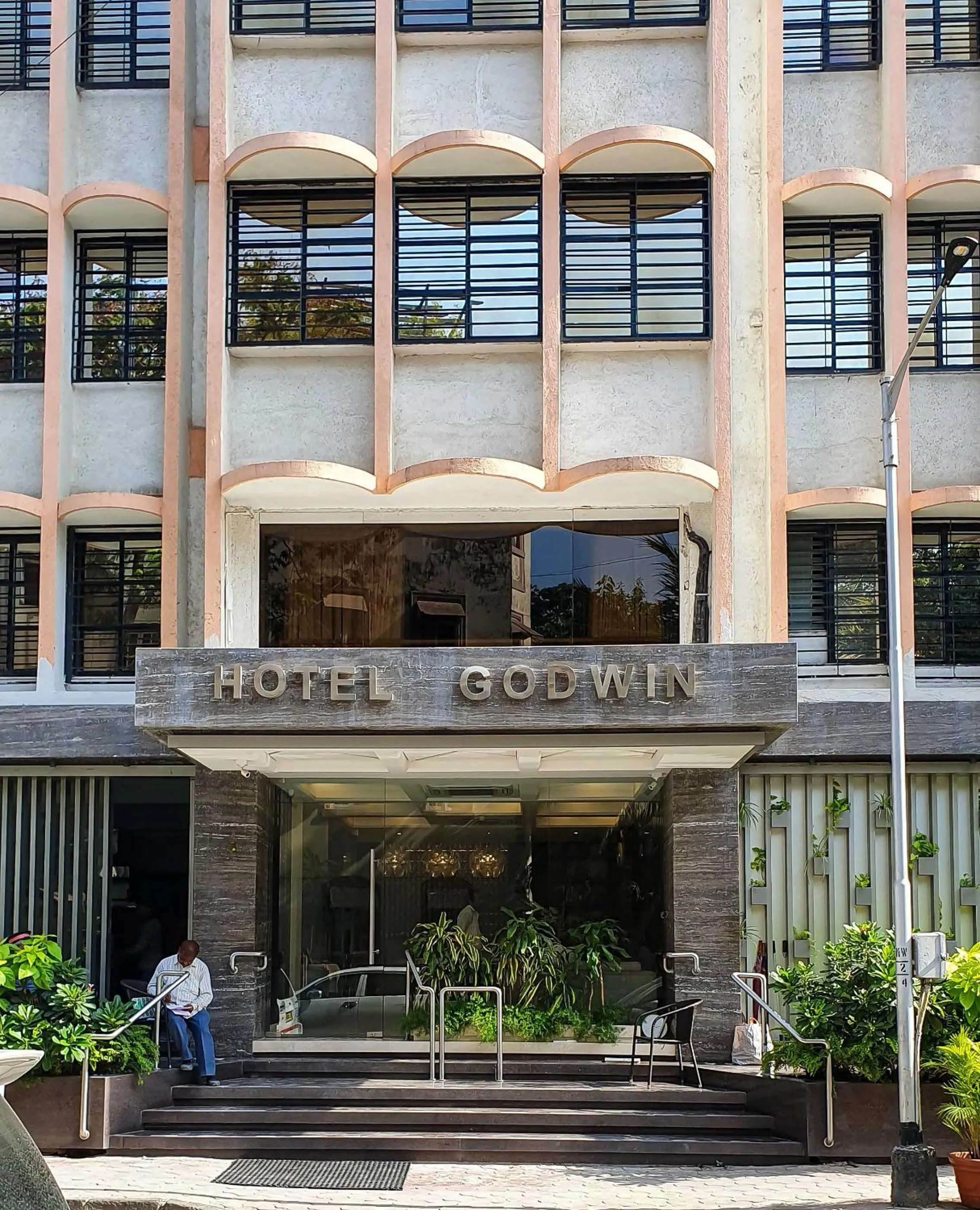 Property building in Hotel Godwin - Colaba