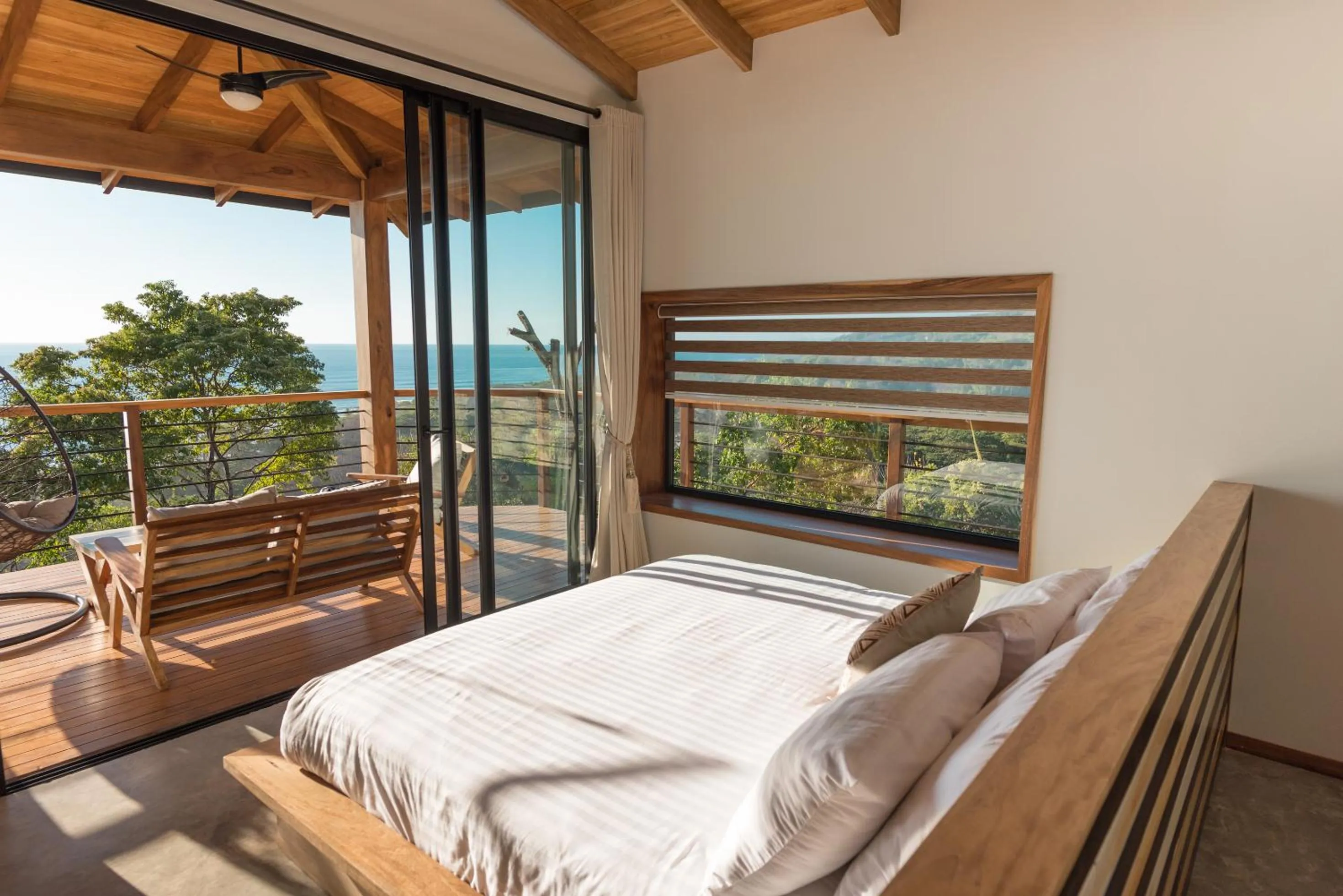 Balcony/Terrace, Bed in Vista del Alma Boutique - Adult Only