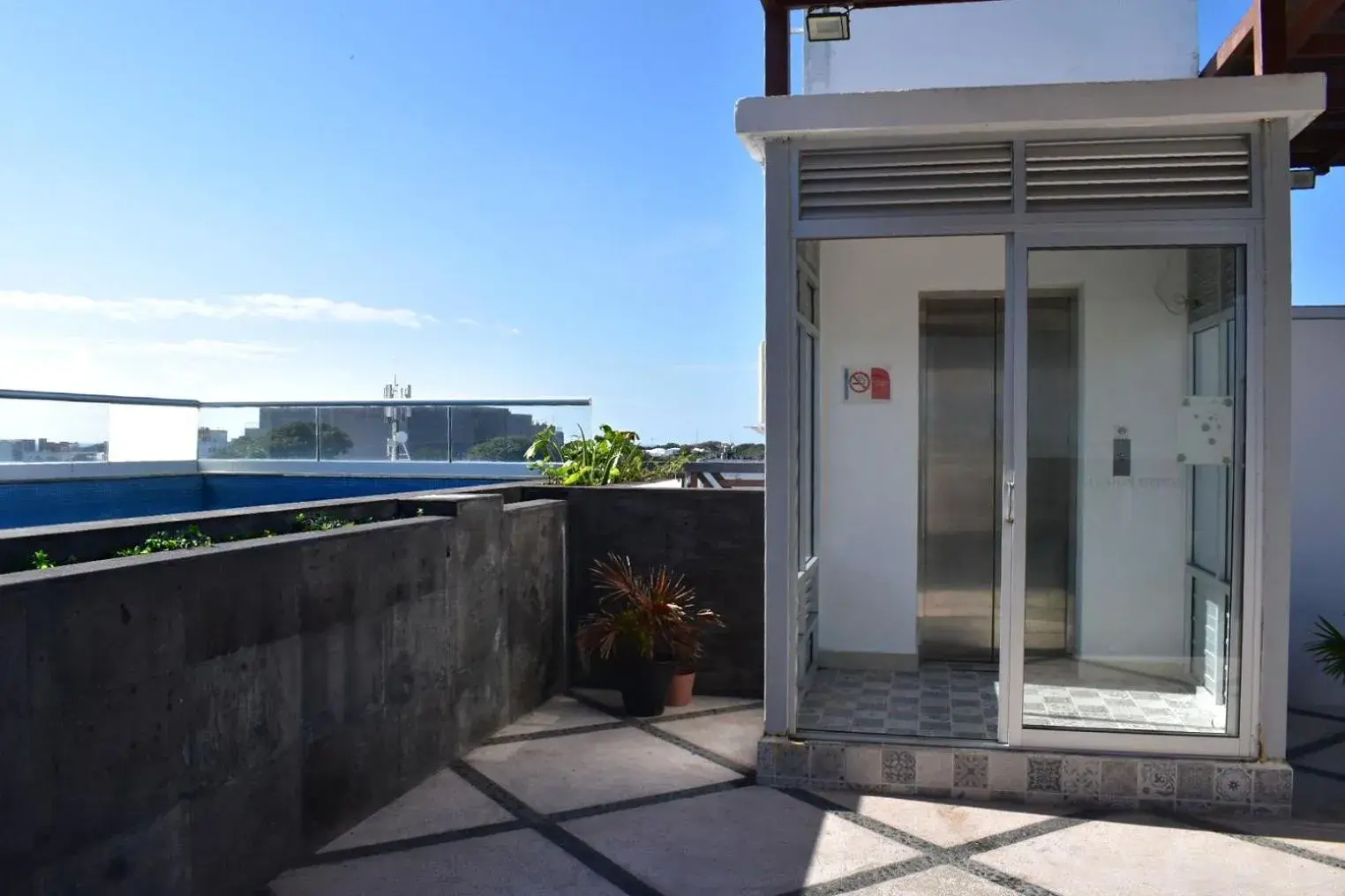 Swimming pool in Illusion Xpress I Attraction Hotel Deluxe Swimming pool in Illusion Xpress I Attraction Hotel Deluxe