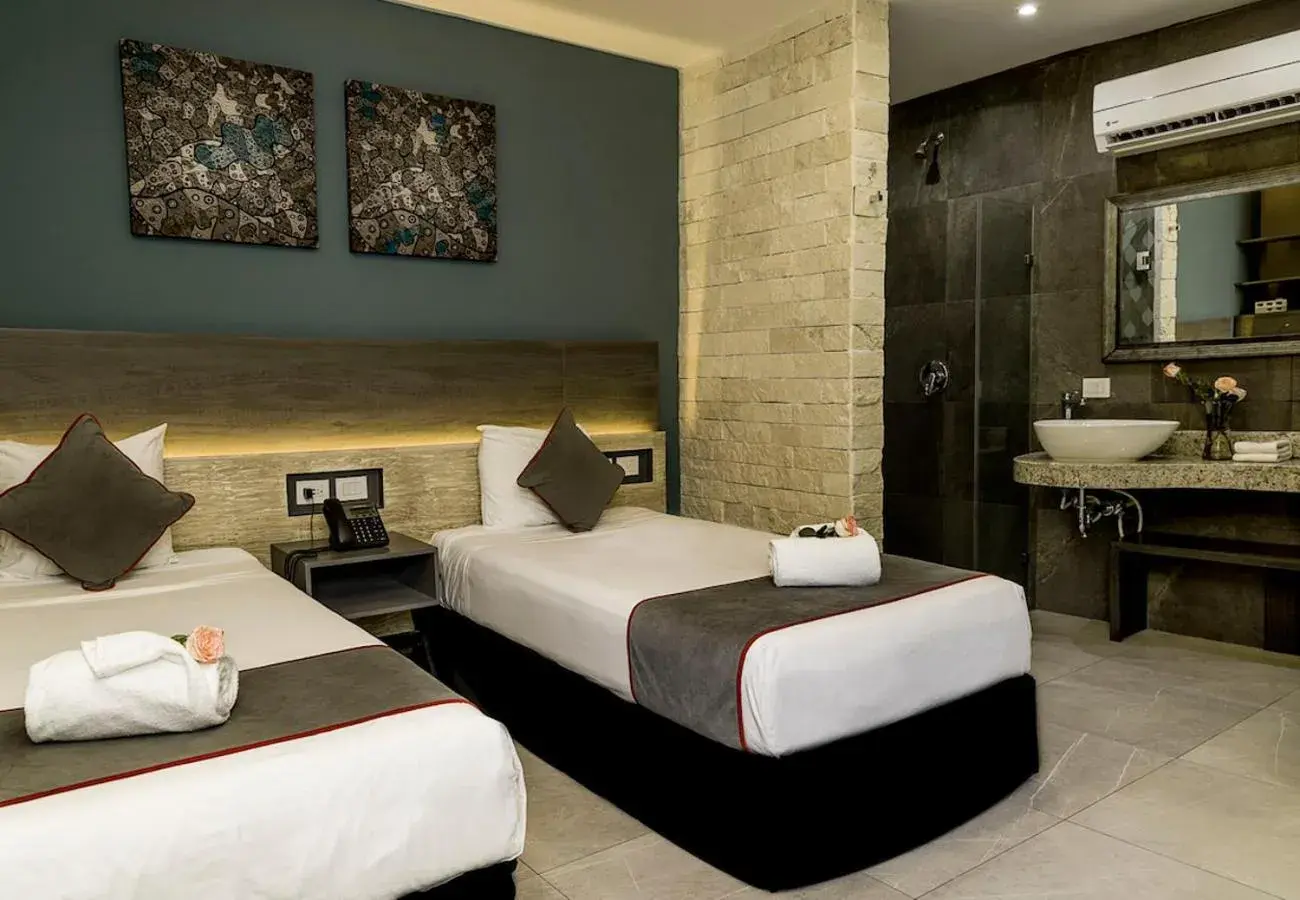 Standard Twin Room in ILLUSION XPRESS Downtown Playa Standard Twin Room in ILLUSION XPRESS Downtown Playa