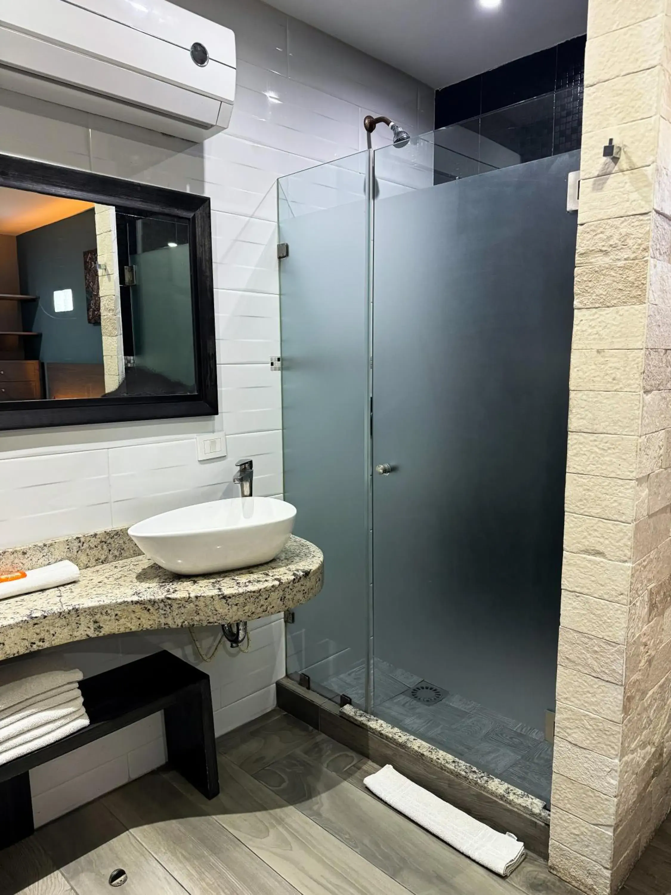 Standard Twin Room in Illusion Xpress I Attraction Hotel Deluxe Standard Twin Room in Illusion Xpress I Attraction Hotel Deluxe