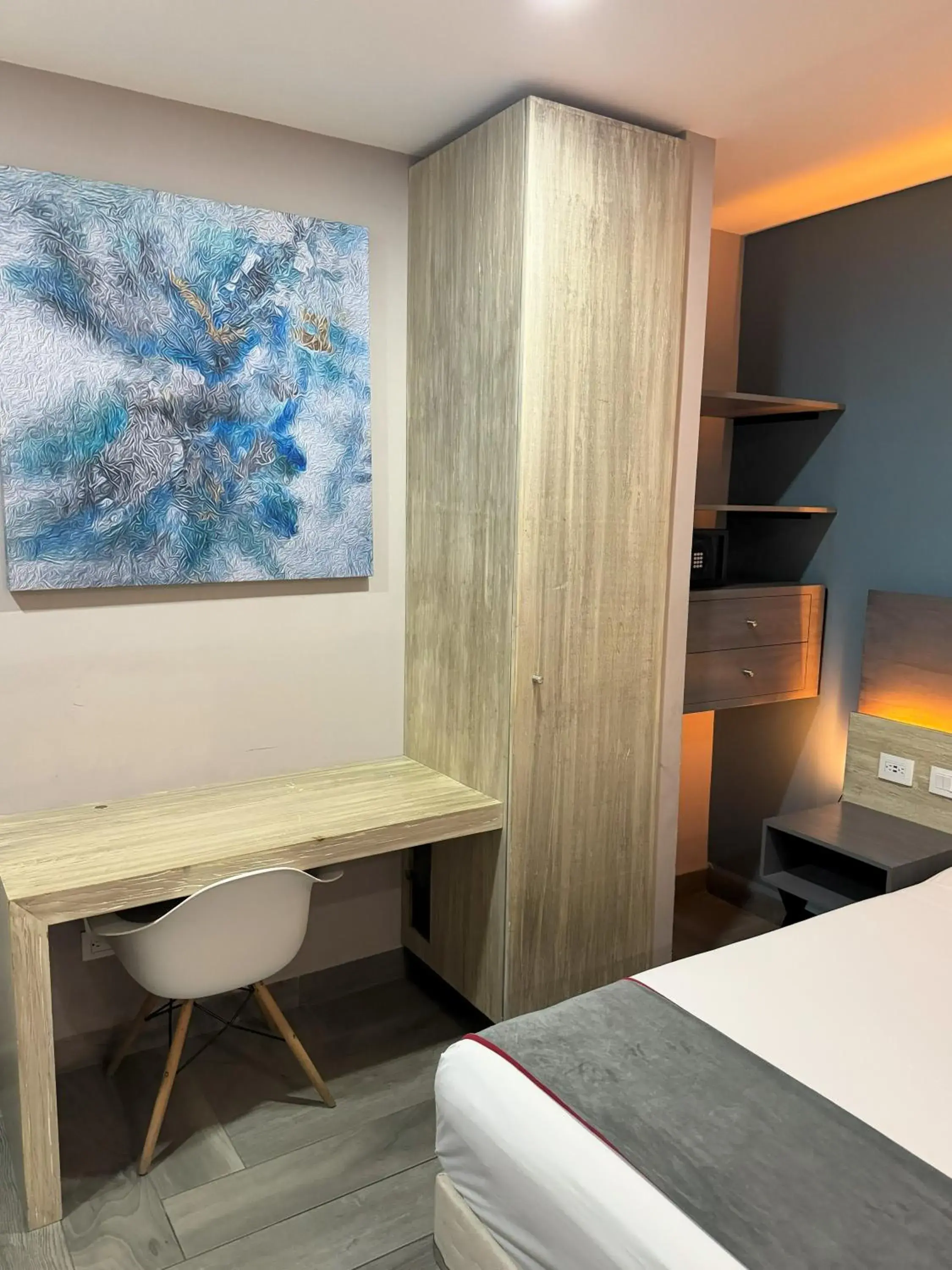 Seating area, Bed in Illusion Xpress I Attraction Hotel Deluxe Seating area, Bed in Illusion Xpress I Attraction Hotel Deluxe