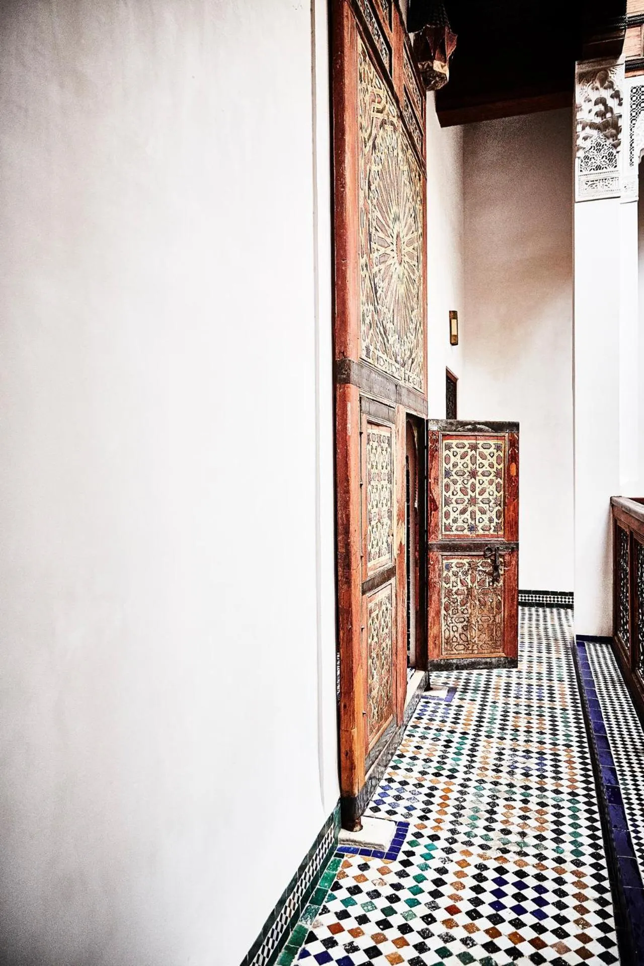 Decorative detail, Bed in Chaq Chaq