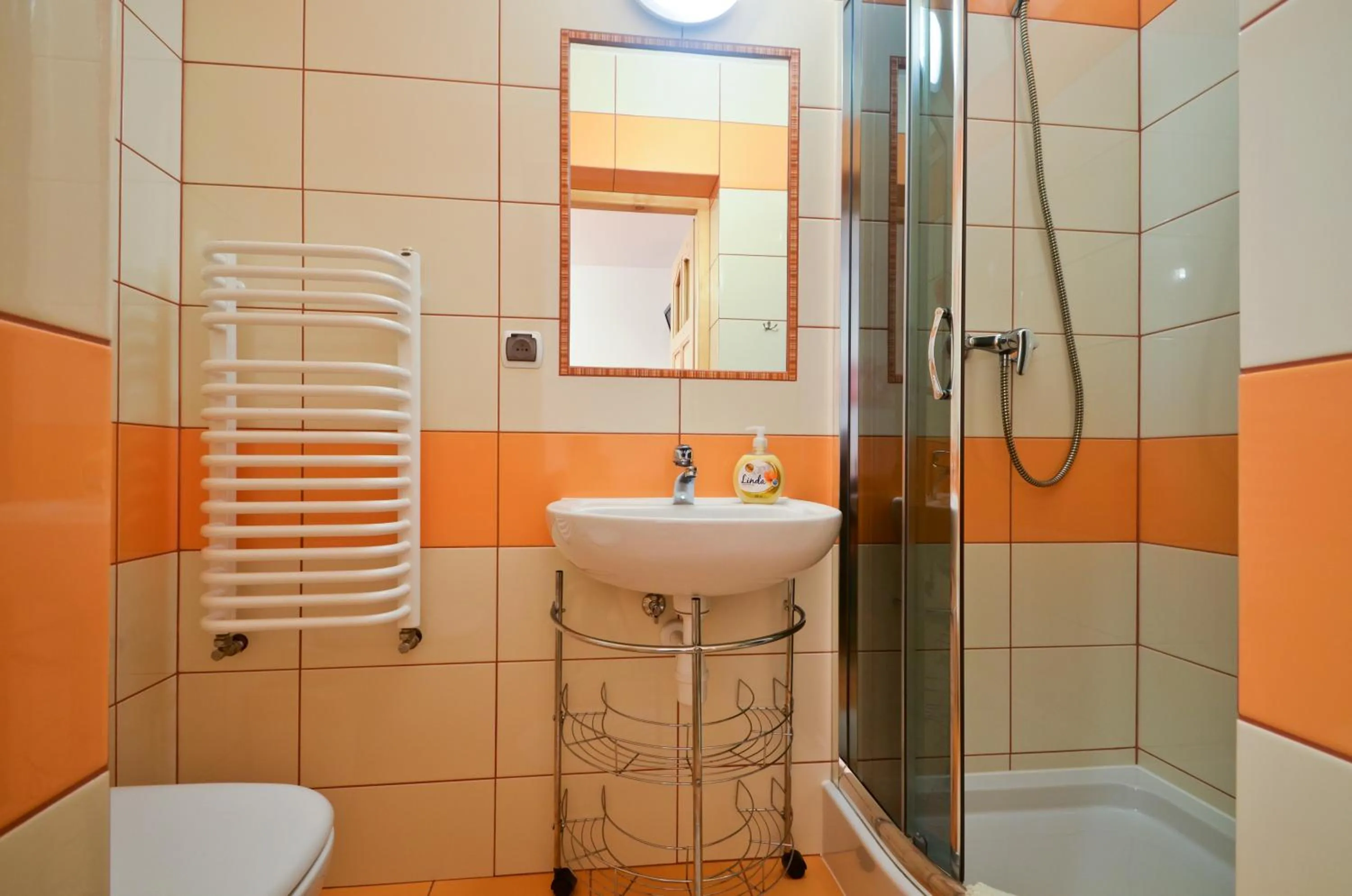 Shower in Willa Wrzos