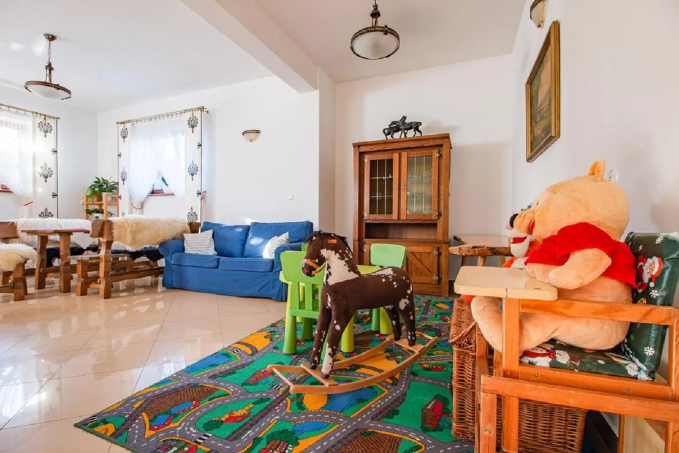 children in Willa Wrzos