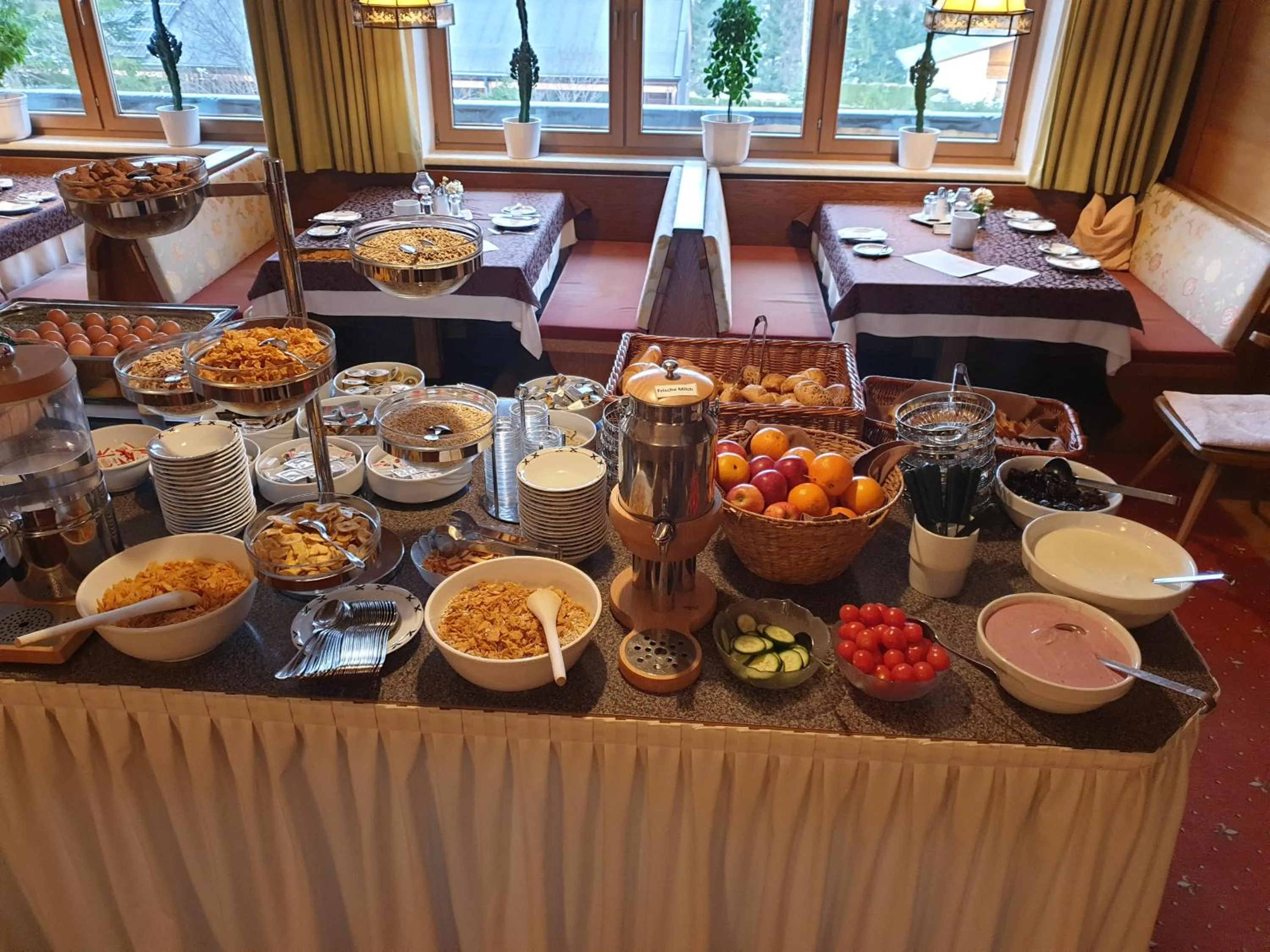 Breakfast in Hotel Hochland