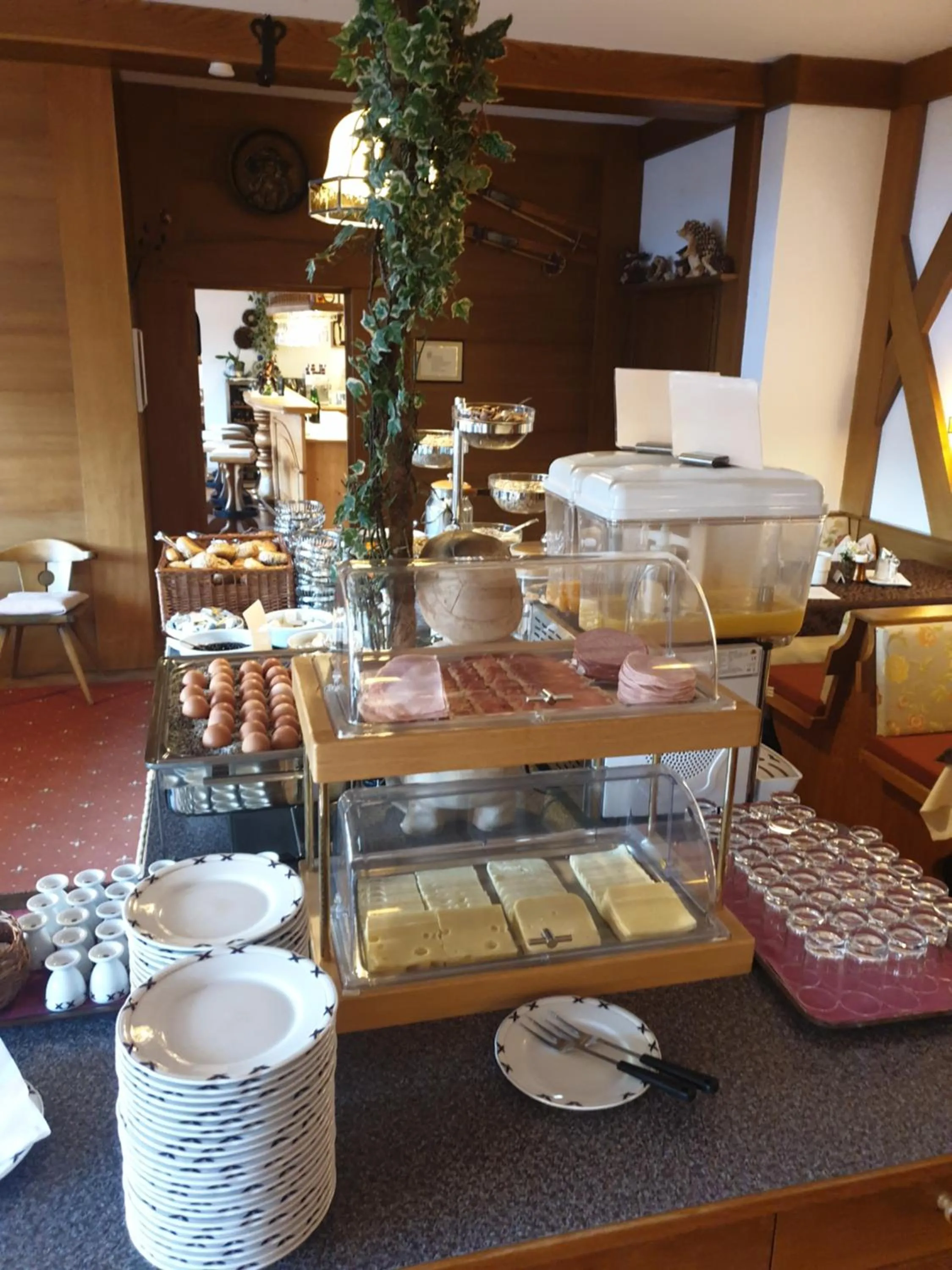 Buffet breakfast in Hotel Hochland