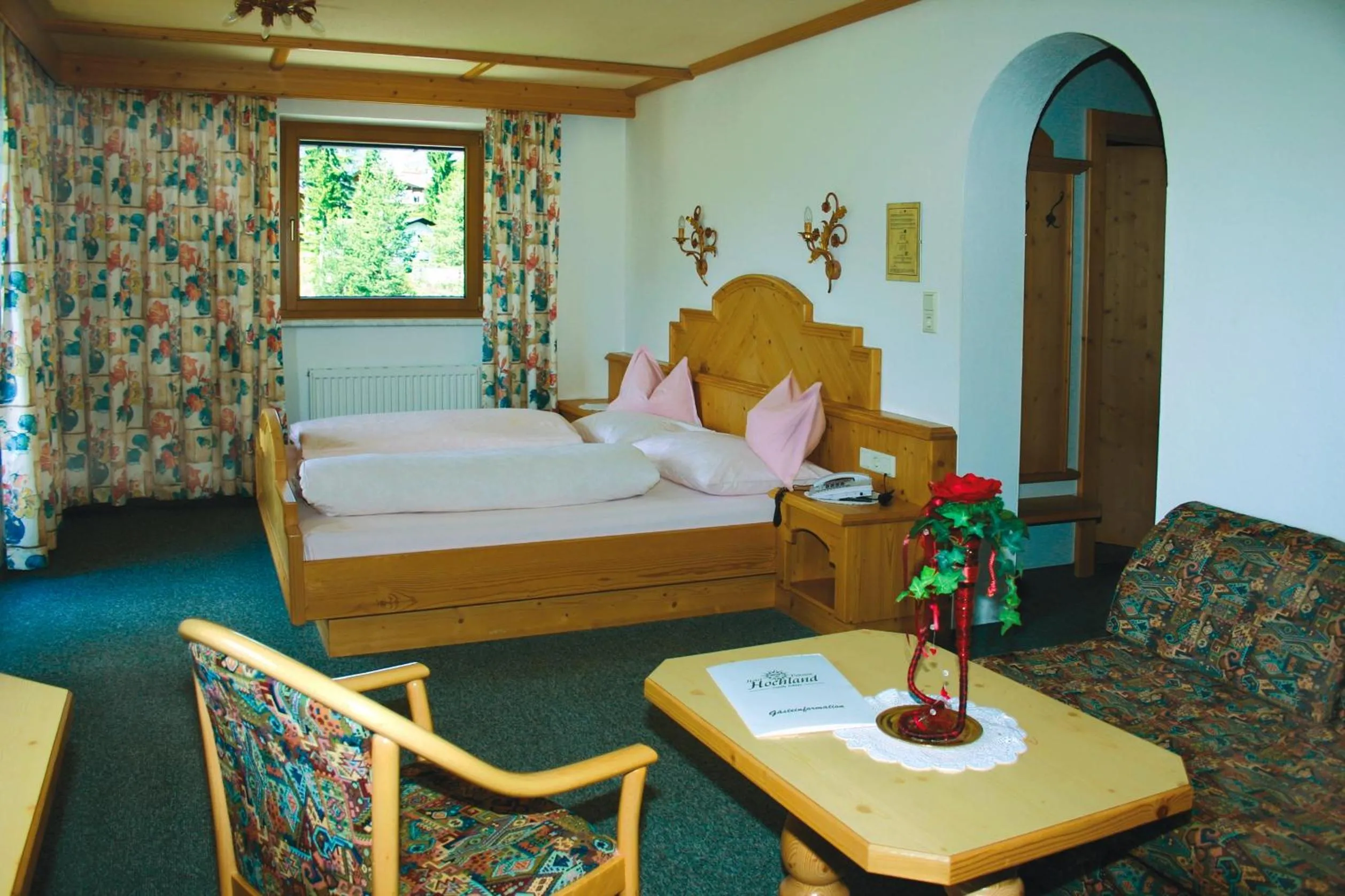 Bedroom, Bed in Hotel Hochland