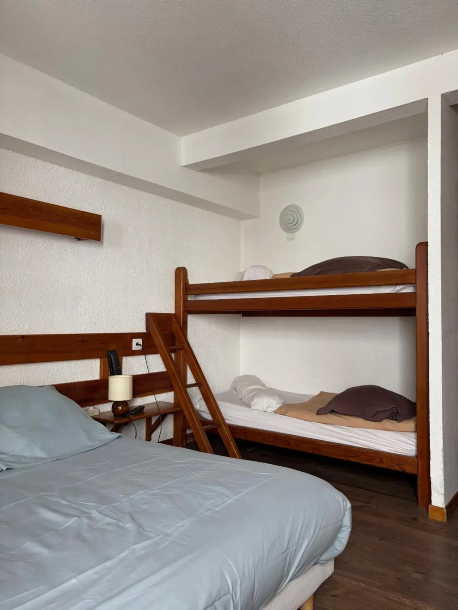 Quadruple Room - single occupancy in Le Grand Tetras Quadruple Room - single occupancy in Le Grand Tetras